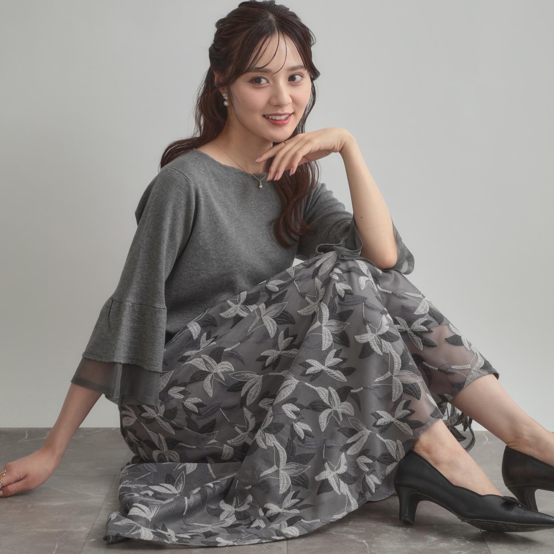 Couture broach「【花柄・きれいめ・通勤】リンドウエンブロメッシュスカート」|スカート|