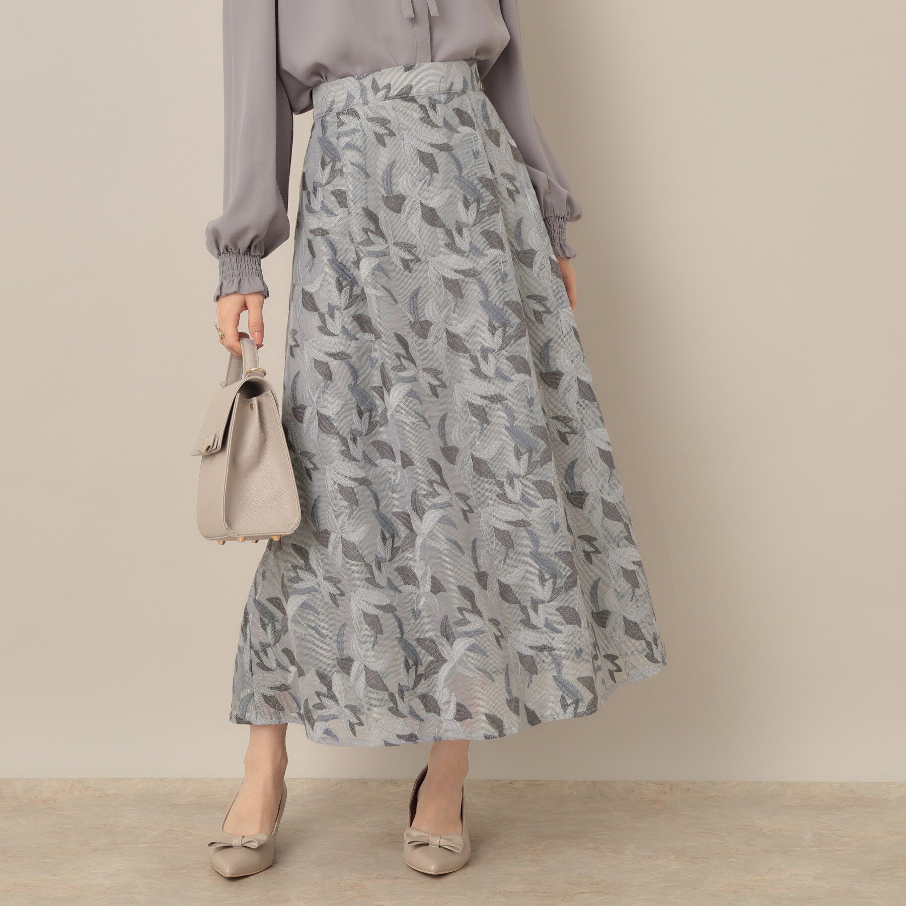 Couture broach「【花柄・きれいめ・通勤】リンドウエンブロメッシュスカート」|スカート|ブルー(491)