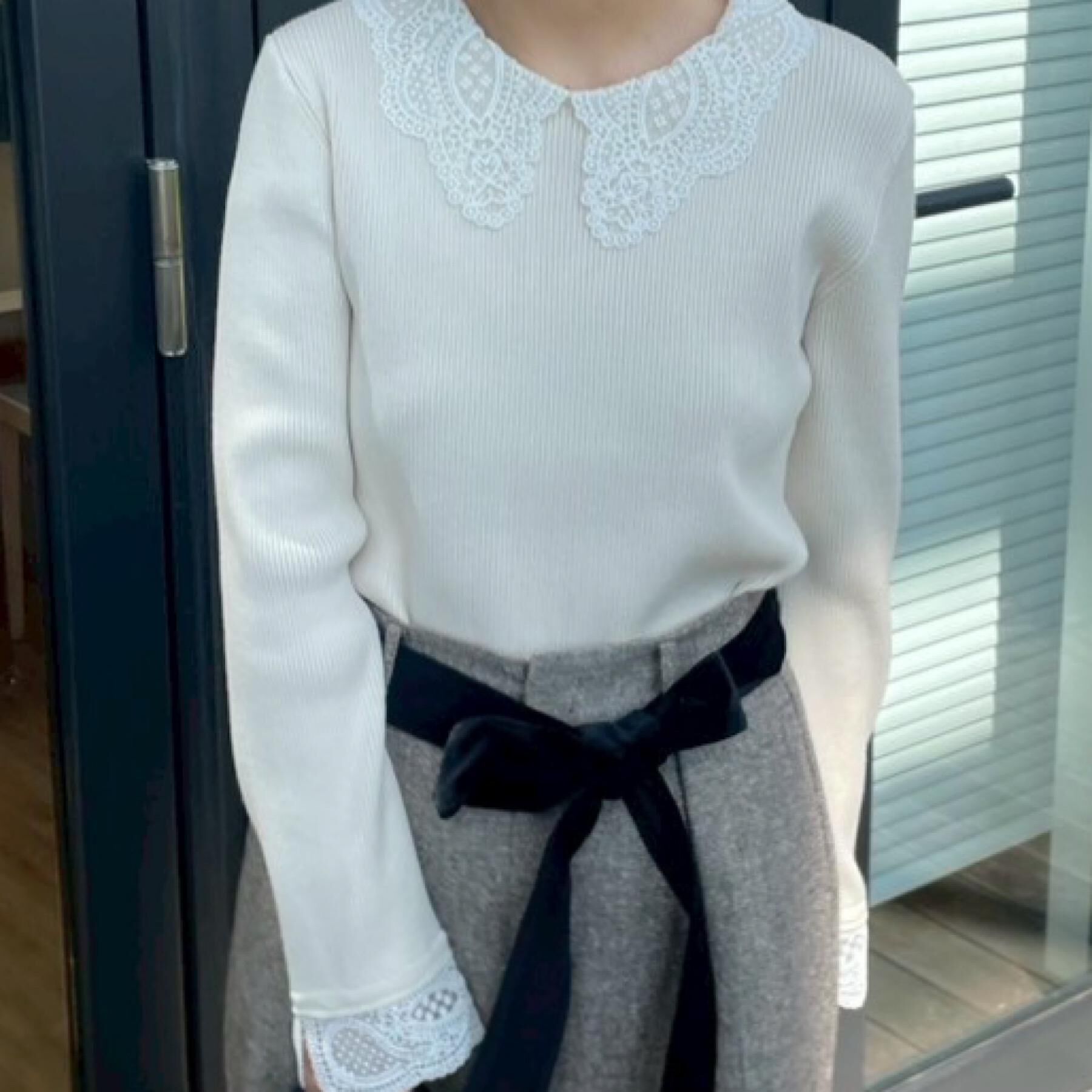 Couture broach「【着映え・フェミニン・通勤】レース衿カフス付きリブニット」|ニット・セーター|