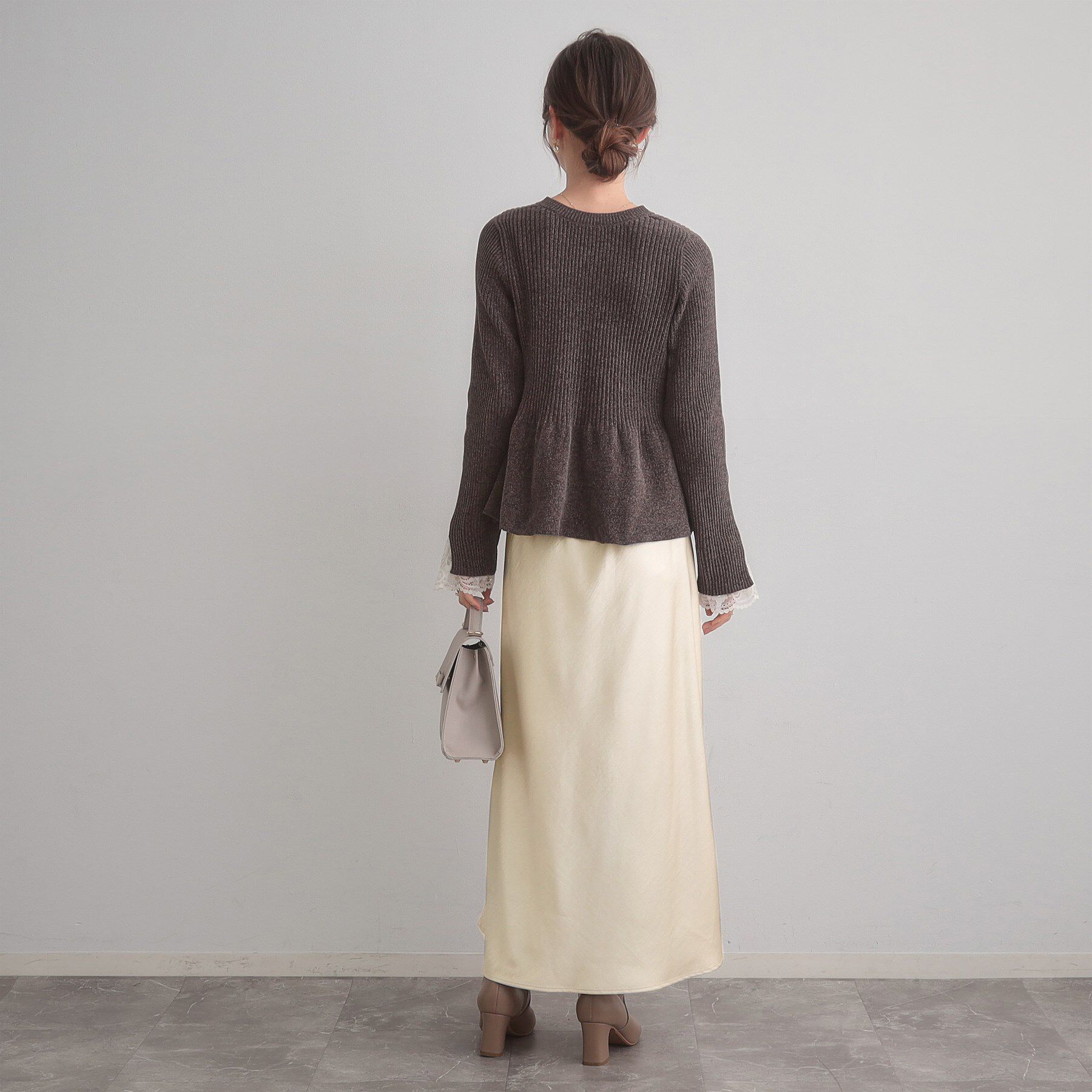 Couture broach「シルキーヘビーサテンスカート」|スカート|