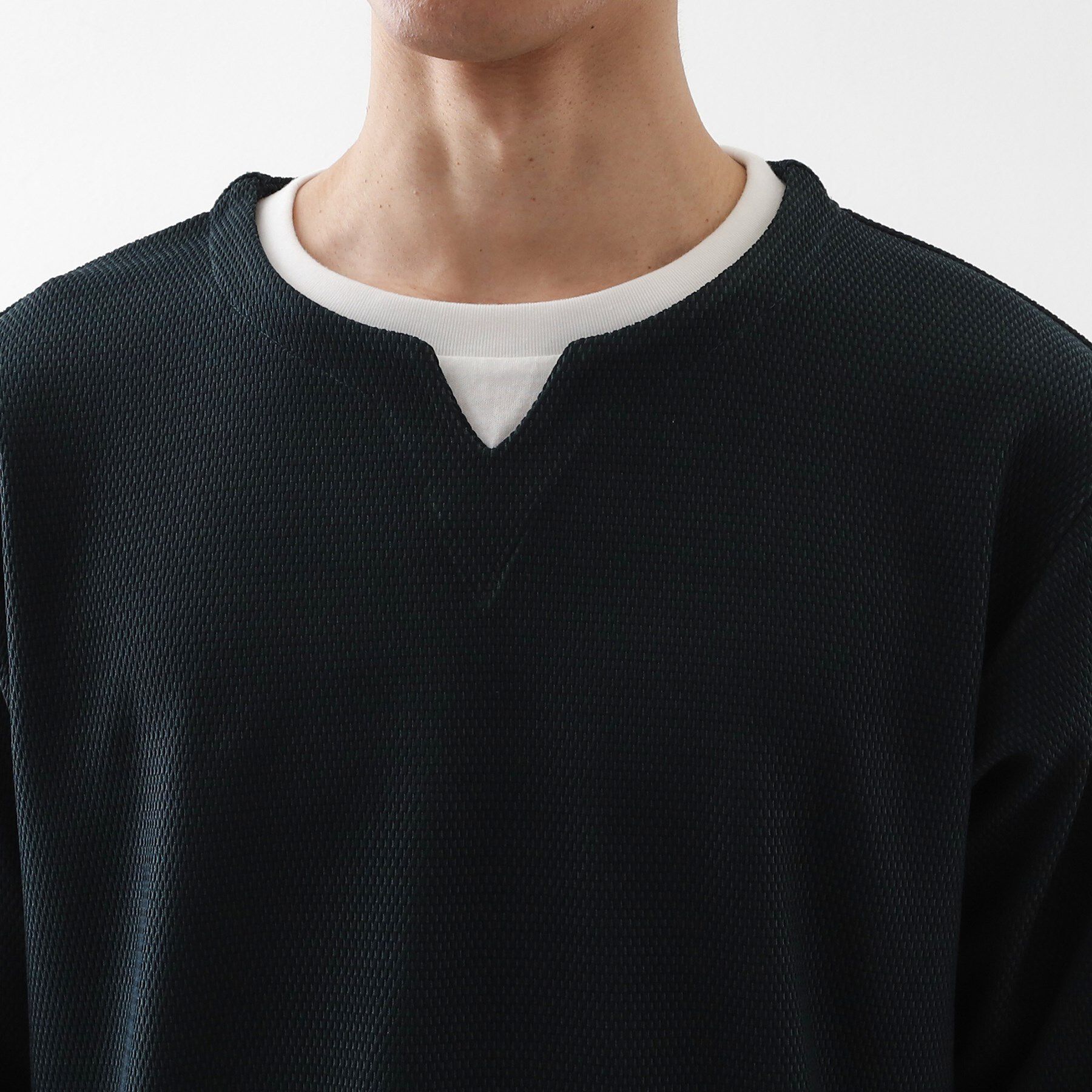 THE SHOP TK「【一枚でコーディネートが完成！】レイヤード風キーネック長袖Tシャツ 洗濯機OK」|Tシャツ・カットソー|