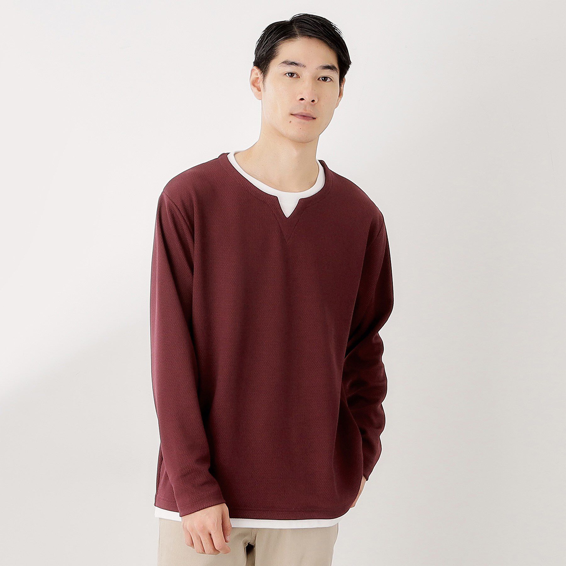 THE SHOP TK「【一枚でコーディネートが完成！】レイヤード風キーネック長袖Tシャツ 洗濯機OK」|Tシャツ・カットソー|ボルドー(064)