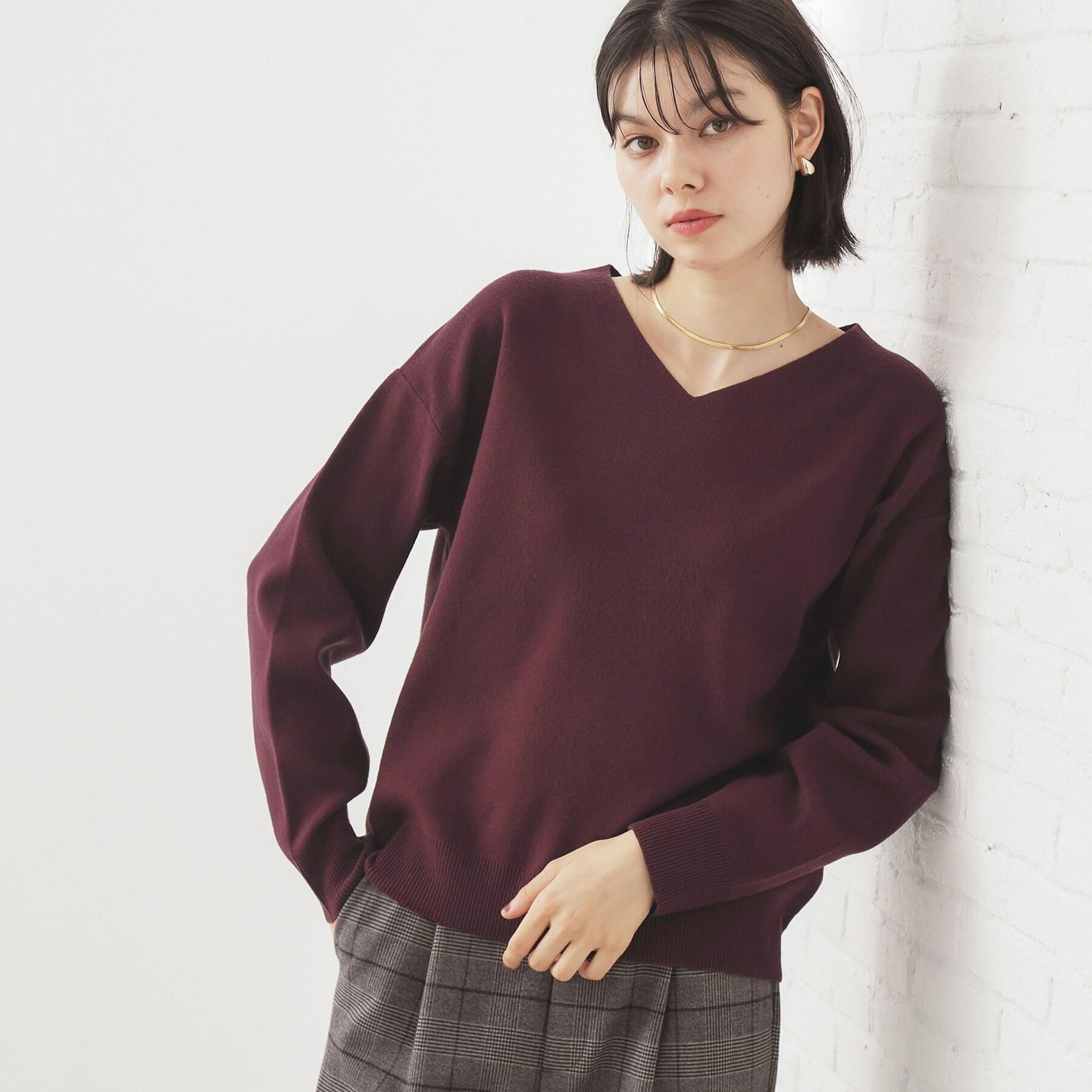 THE SHOP TK「【すっきりシルエットが叶う】大人のためのVネックニット/毛玉になりにくい/静電気防止/洗濯機OK」|ニット・セーター|