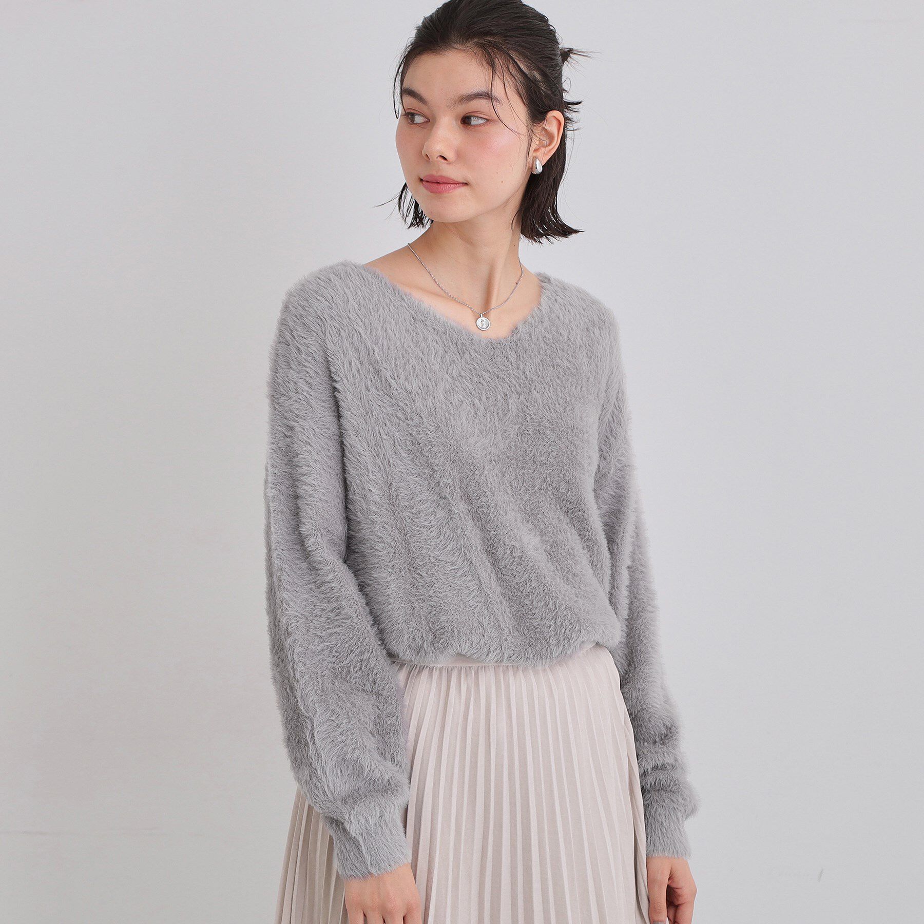 THE SHOP TK「【華やかで柔らか】ふわふわフェザーニット/洗える・前後2WAY」|ニット・セーター|グレー(012)