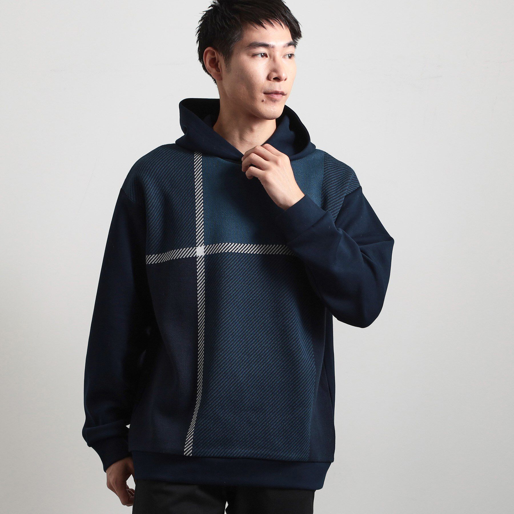 THE SHOP TK「【大人の休日スタイルにはこれ！】フロントチェック柄ニットパーカ　洗濯機OK」|パーカー|ネイビー(294)