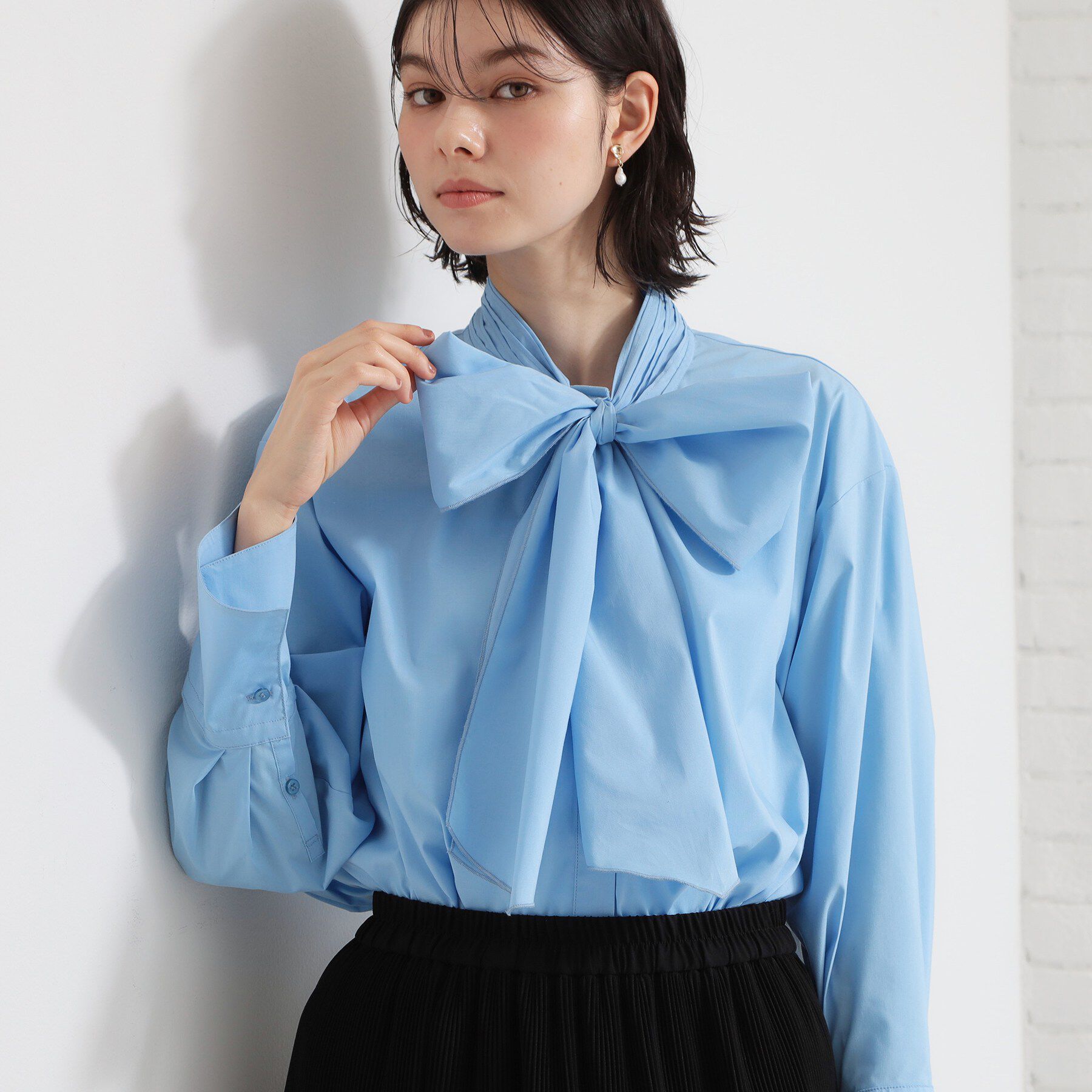 THE SHOP TK「【通勤スタイルに】タックボウタイブラウス」|シャツ・ブラウス|ブルー(091)