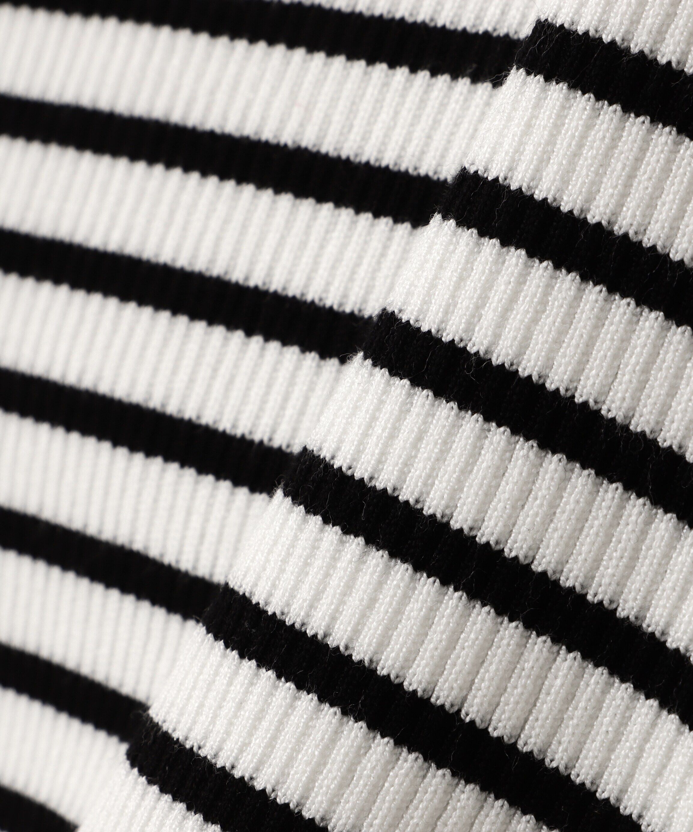  「〈洗える〉マシンウォッシャブルUネックニット」|ニット・セーター|