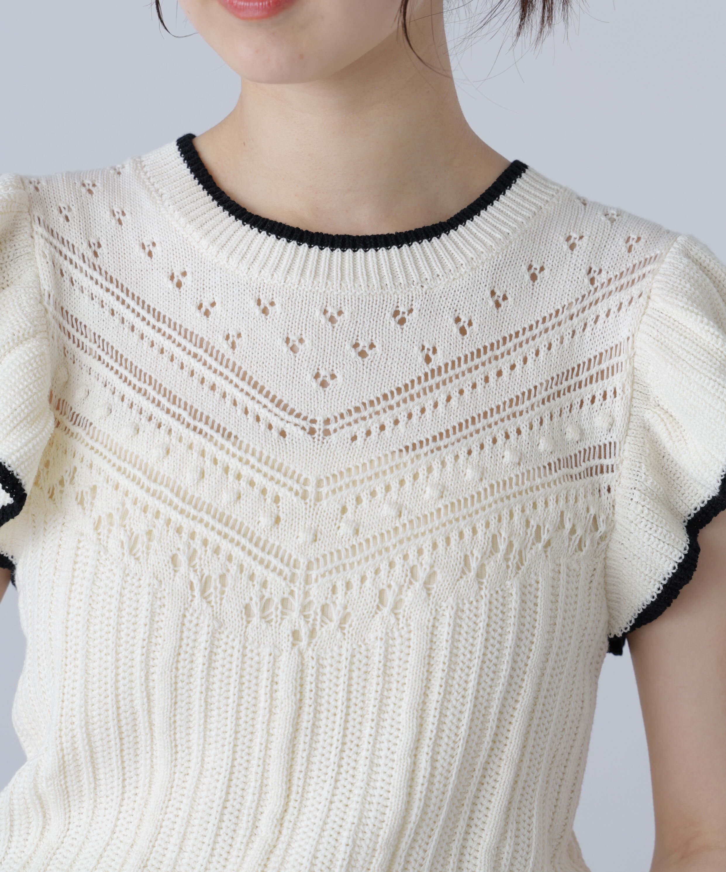  「肩フリル編地切り替えニット」|ニット・セーター|