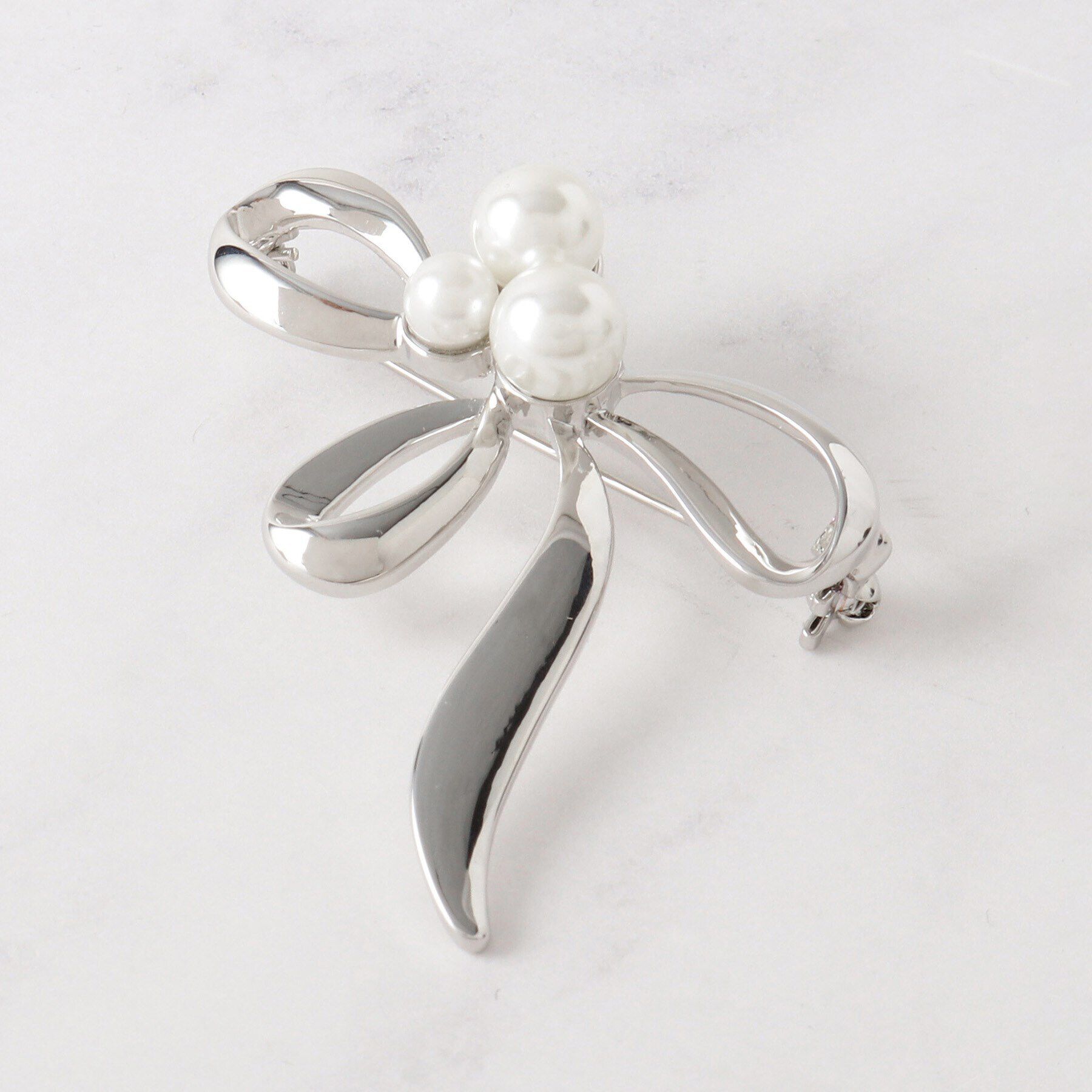 SHOO･LA･RUE「【セレモニー】上品華やかな　4デザインアソートブローチ」|ブローチ・コサージュ|