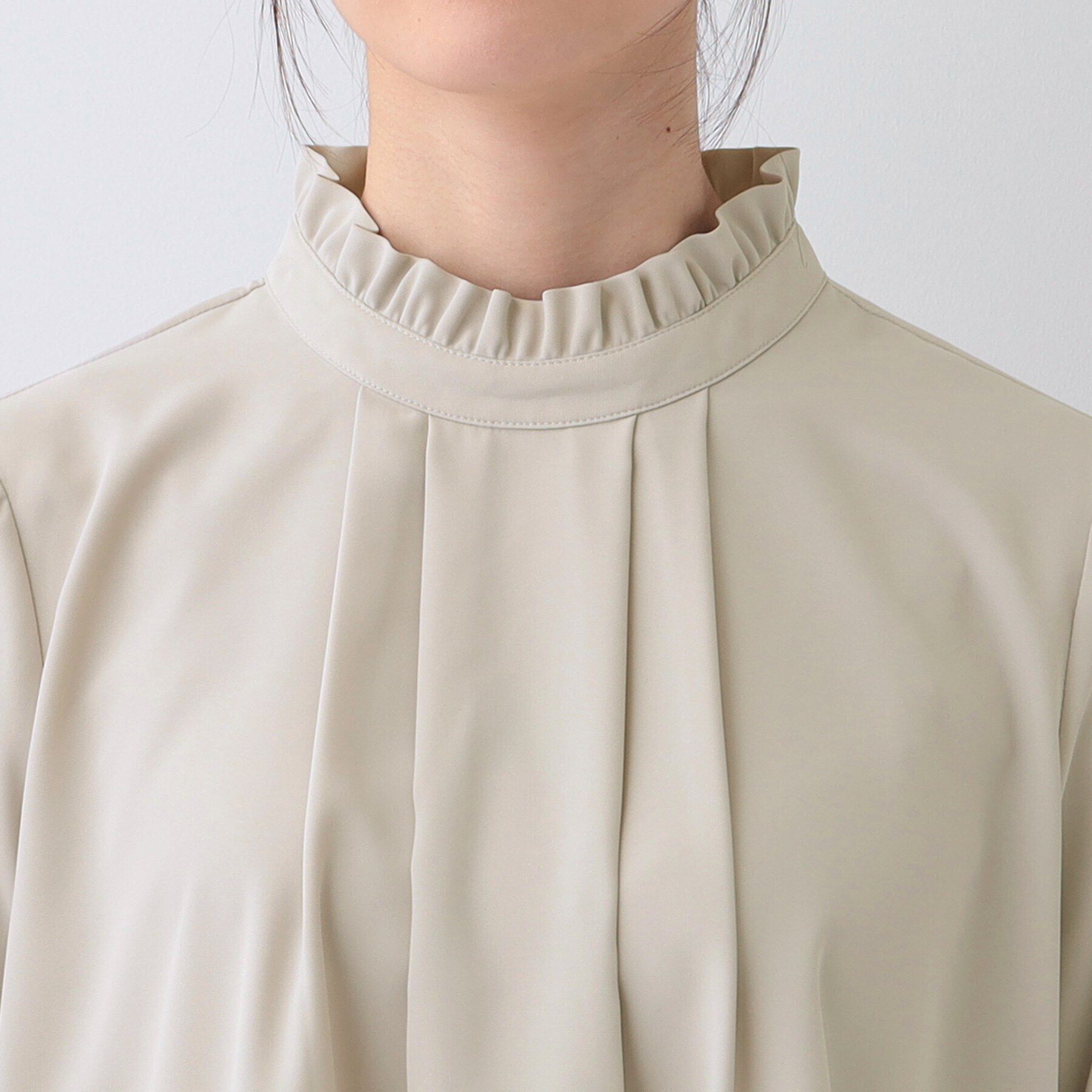 SHOO･LA･RUE「【S-3L/洗える/セレモニー】さらり軽やか スタンドカラー フリルブラウス」|シャツ・ブラウス|