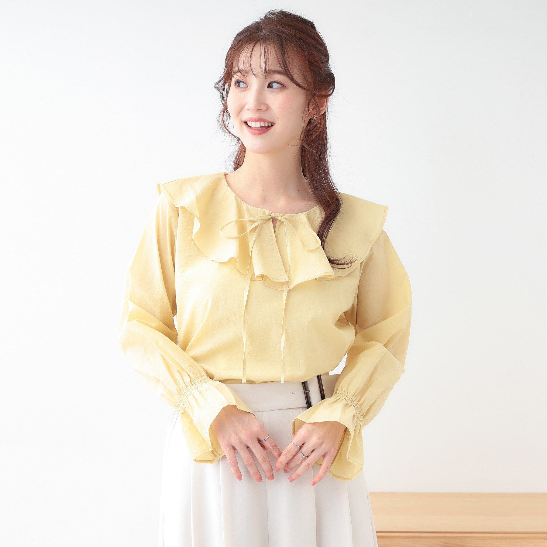 SHOO･LA･RUE「【洗える/S-LL】甘すぎない大人のフリルブラウス」|シャツ・ブラウス|