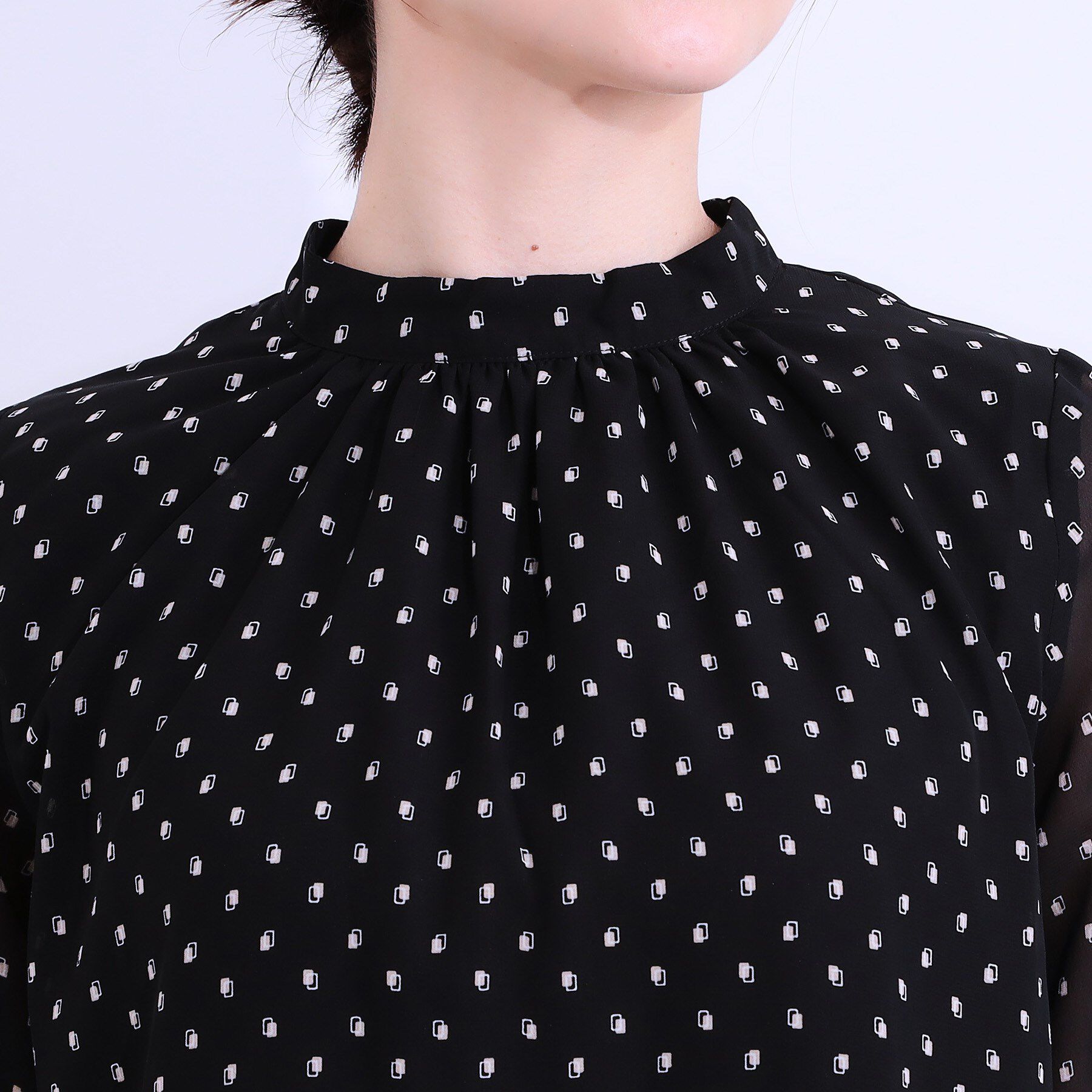 SHOO･LA･RUE「【S-LL】首元ギャザーが大人上品な シフォンブラウス」|シャツ・ブラウス|