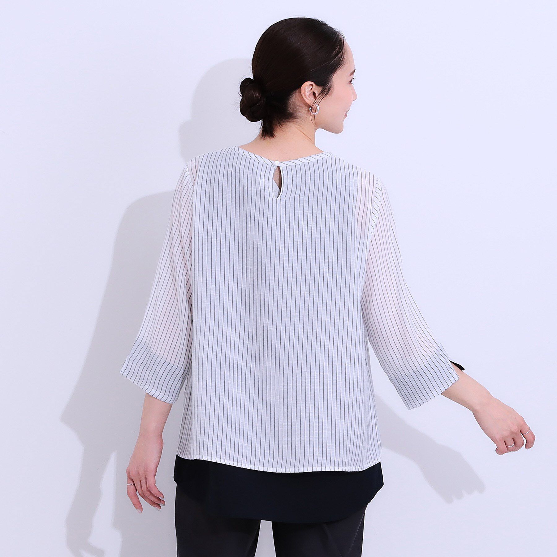 SHOO･LA･RUE「【洗える/S-LL】一枚でサマ見え お袖折り返し 裾レイヤードトップス」|Tシャツ・カットソー|