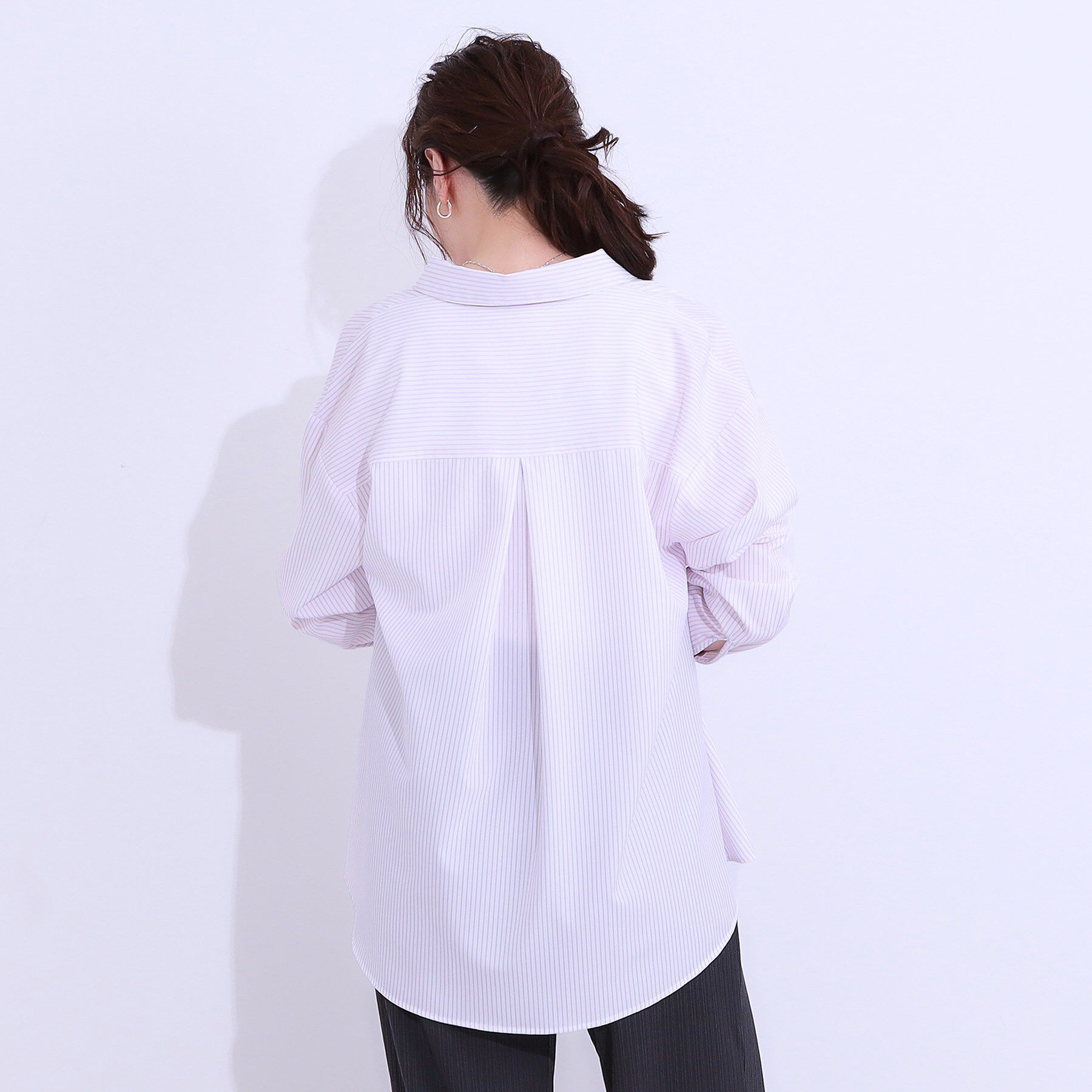 SHOO･LA･RUE「【ひんやり/UV/吸水速乾/洗濯後しわになりにくい】ラッシュガードにもなる ストライプ前開きシャツ」|シャツ・ブラウス|