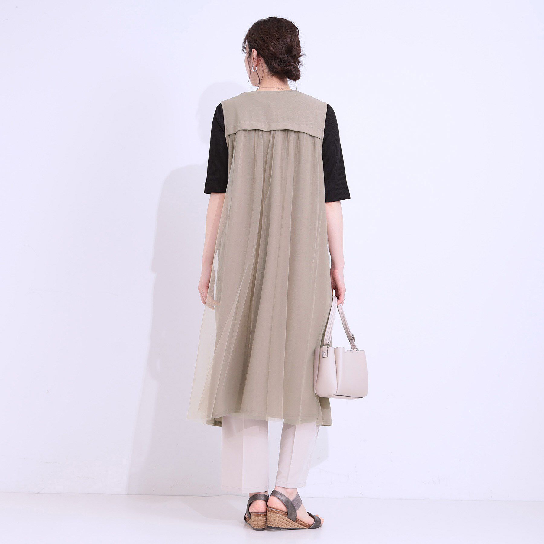 SHOO･LA･RUE「旬を取り入れながら体型カバー ボタンレスエアリージレ」|ベスト・ジレ|