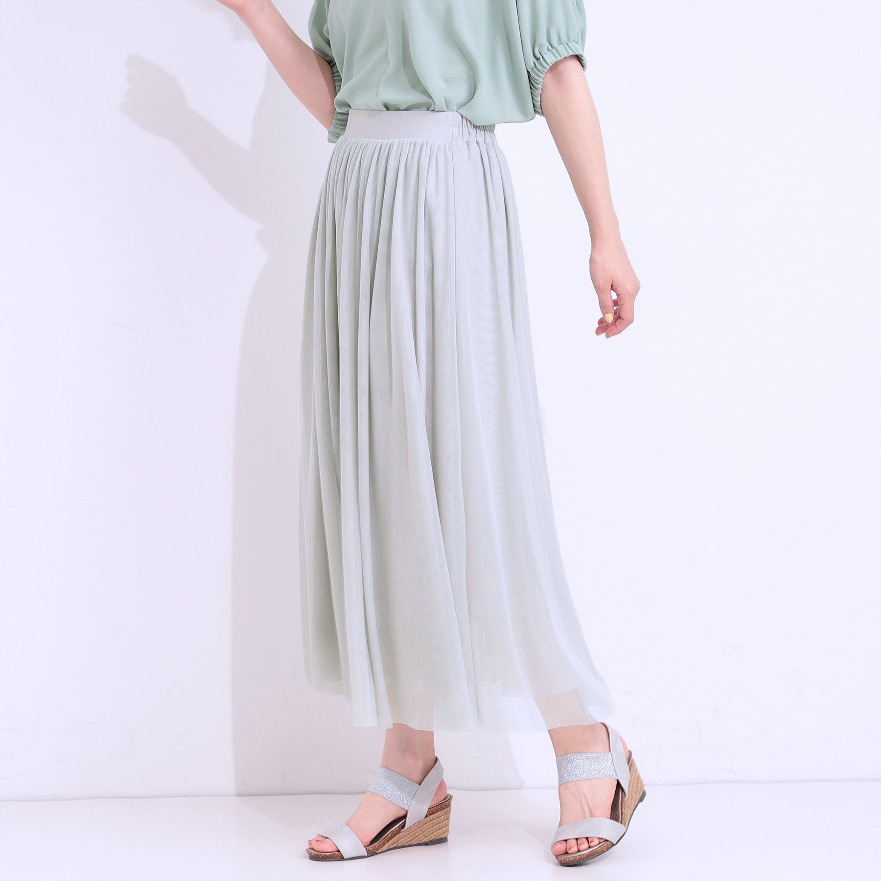 SHOO･LA･RUE「【S-LL】歩くたび揺れる姿が美しい とろみチュールスカート」|スカート|ライトグレー(011