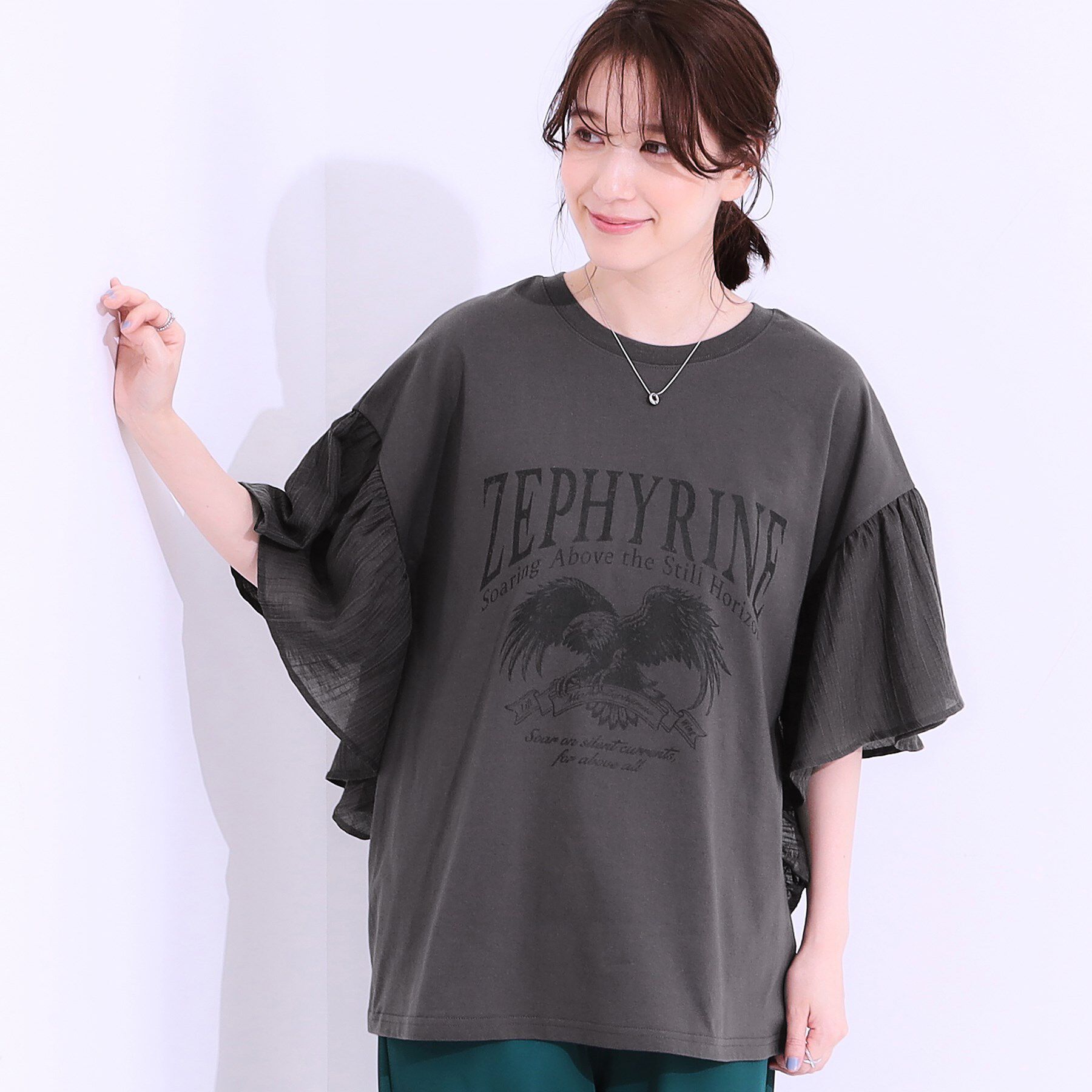 SHOO･LA･RUE「【S-LL】リメイク風 ポンチョデザインTシャツ」|Tシャツ・カットソー|チャコールグレー(0