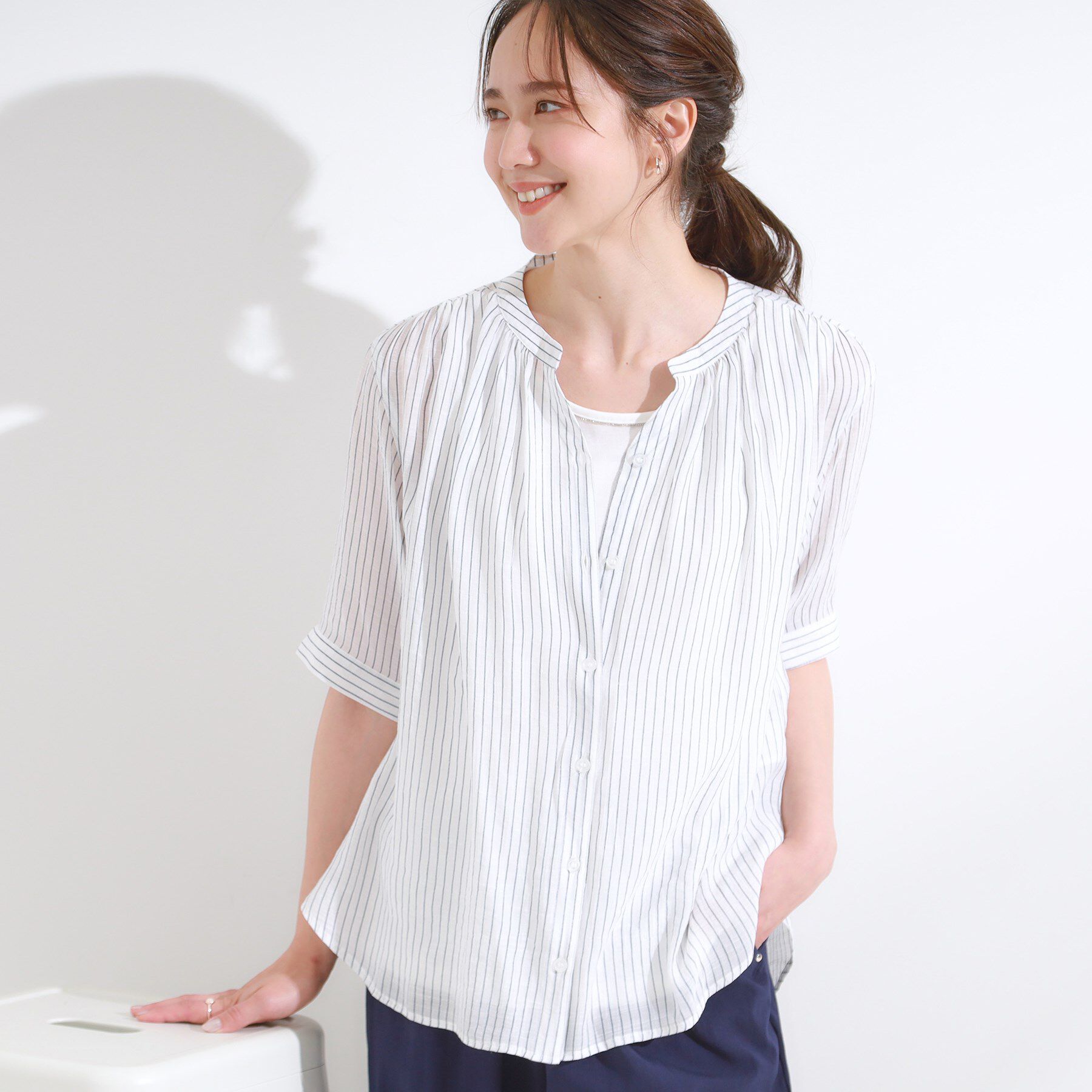 SHOO･LA･RUE「【S-LL/2点セット】着るだけでコーデが決まる 麻調5分袖ブラウス＋タンクトップ」|シャツ・ブラウス|オフホワイト(303