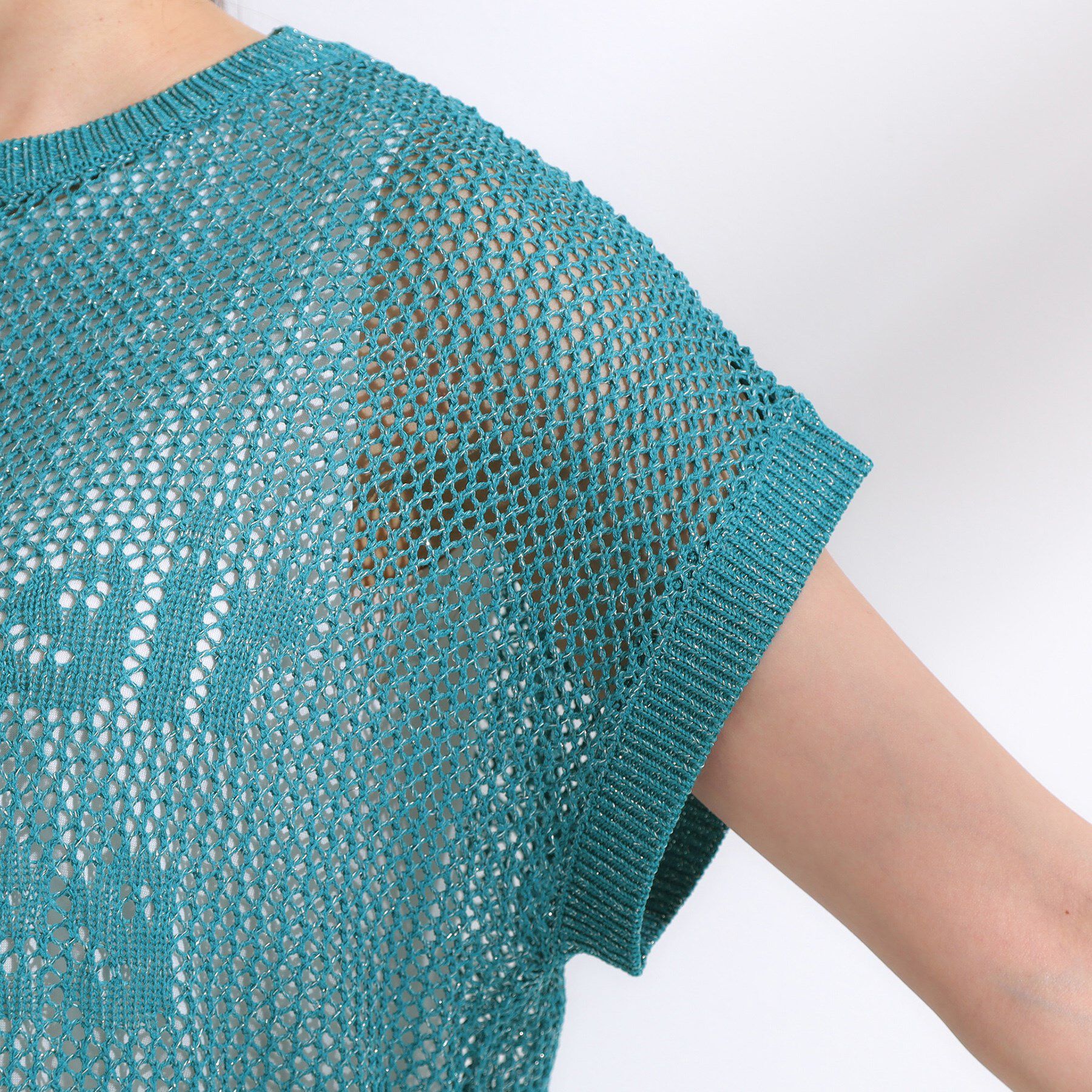 SHOO･LA･RUE「【2点セット/S-LL】キラリと光るラメがポイント メッシュロゴニット+タンクトップ」|その他|