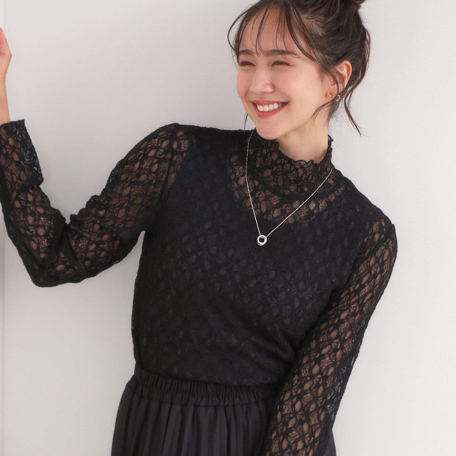 SHOO･LA･RUE「【S-LL】上品なレースハイネックトップス」|Tシャツ・カットソー|ブラック(019)