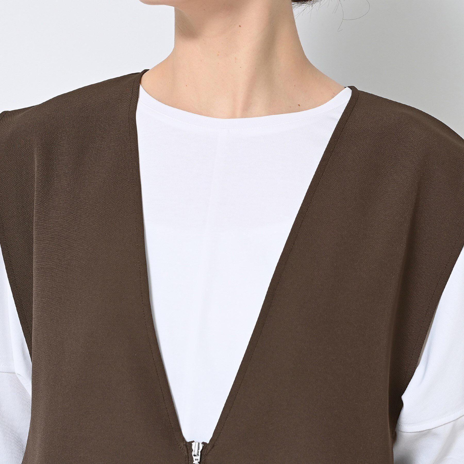 Dessin「【セットアップ可/洗える】サイドスリットVネックジレ」|ベスト・ジレ|