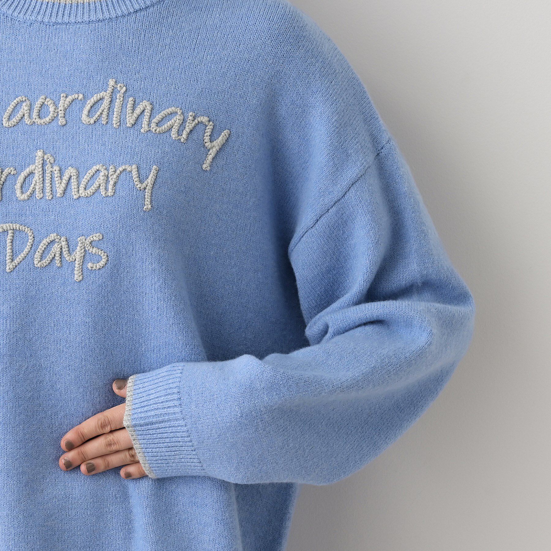 Dessin「【洗える】ペイント風刺繍入り配色ラインニット」|ニット・セーター|