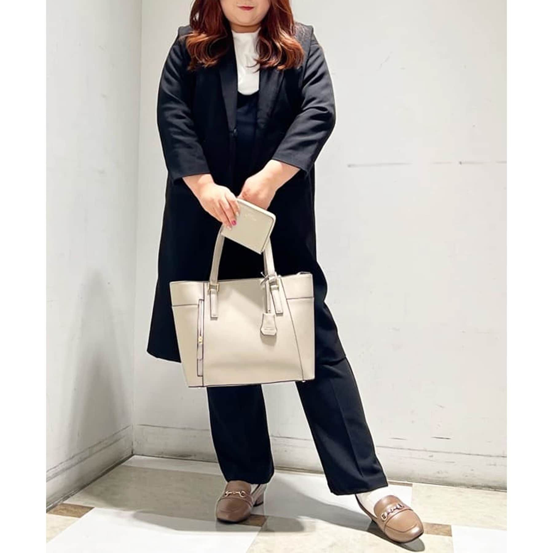 Ober Tashe「【新生活・新学期】角シボミドルラウンド財布」|財布|