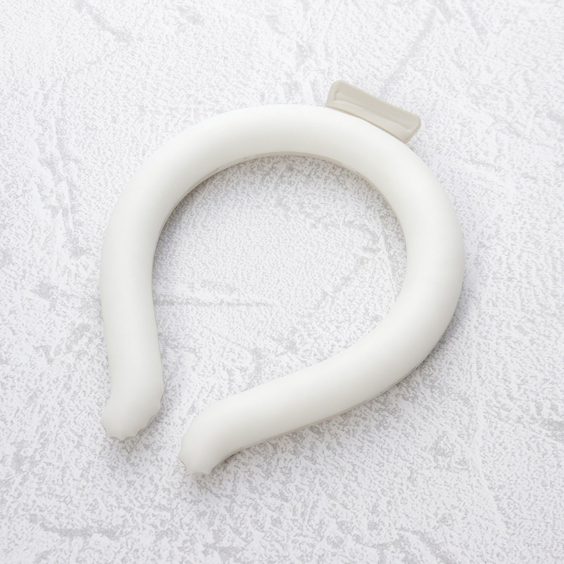 Ober Tashe「＼10色から選べる／ひんやりネックリング」|その他|