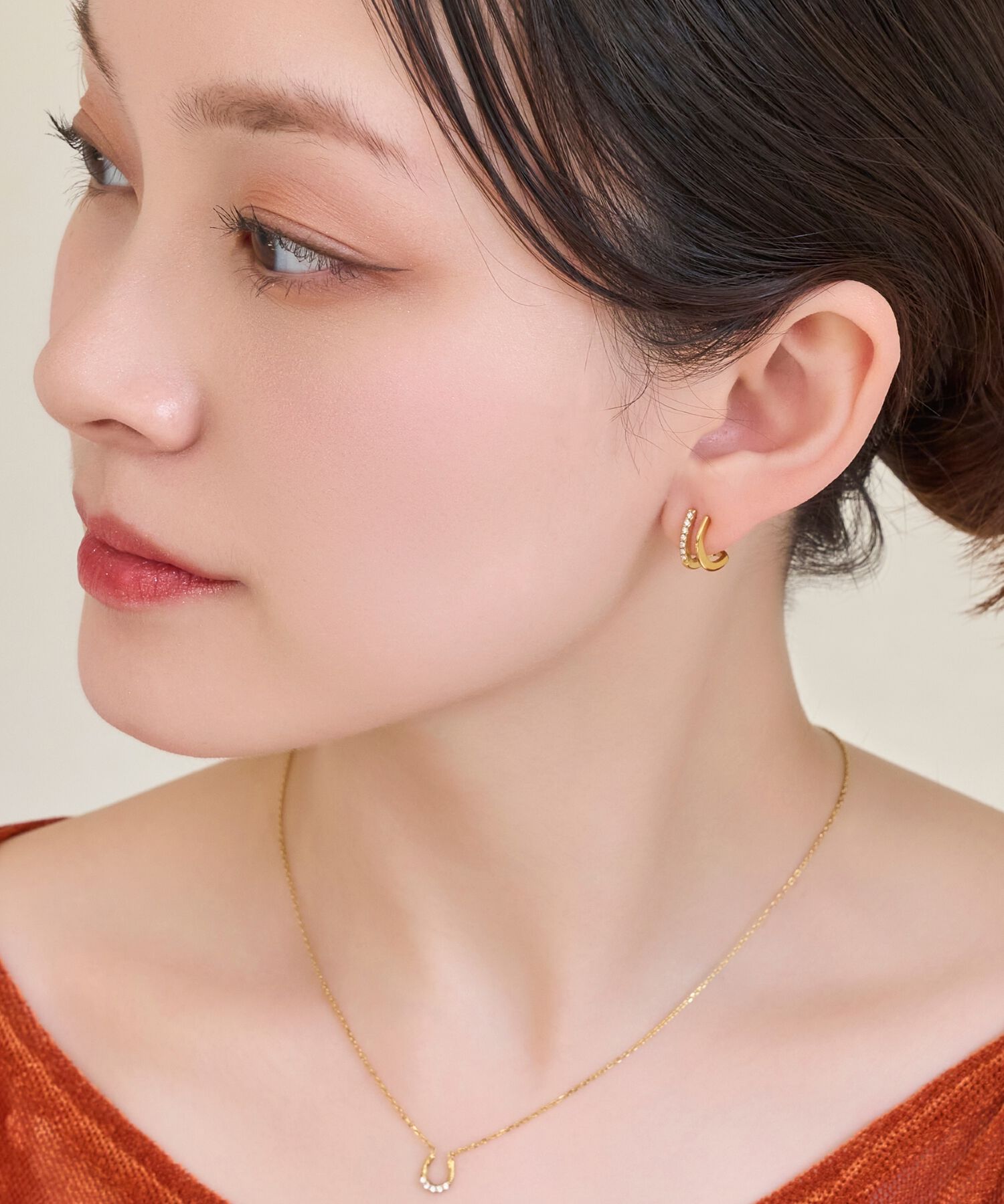 Phoebe「【金属アレルギー対応】メタル&times;ビジュー2ラインピアス　ゴールド/サージカルステンレス」|ピアス|