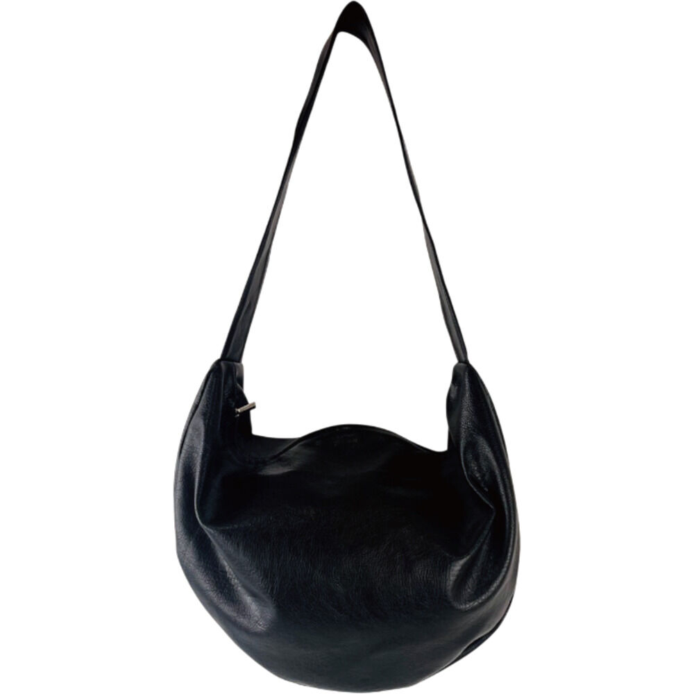 BACKYARD FAMILY「ショルダーバッグ A4 おしゃれ 通販 レディース 大きめ 大容量 三日月型 斜め掛け 斜めかけ」|ショルダー・メッセンジャー|ブラック1