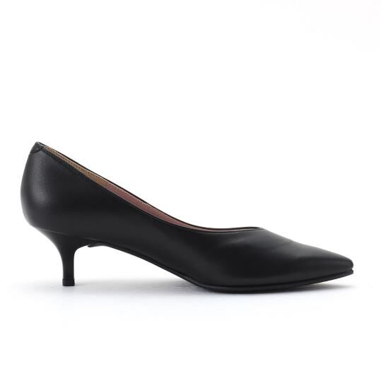 銀座かねまつ「LSBF1983DSHPBLK　【防水】【Bウィズ】アクアベルスレンダーパンプス」|パンプス|