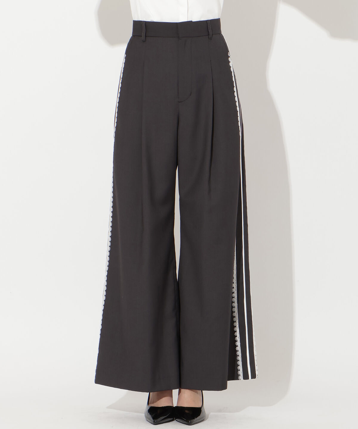 アンドクチュール「サイドレースラインパンツ」|その他|