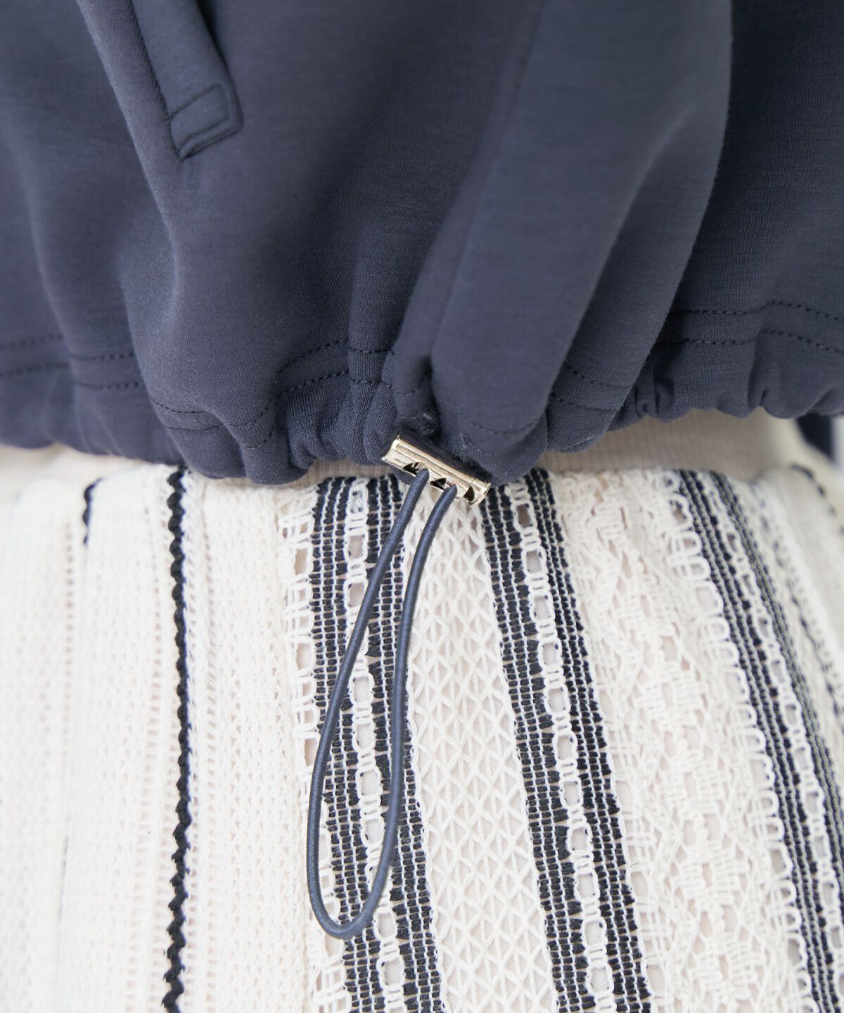 アンドクチュール「ロゴ刺繍ZIPパーカー」|パーカー|