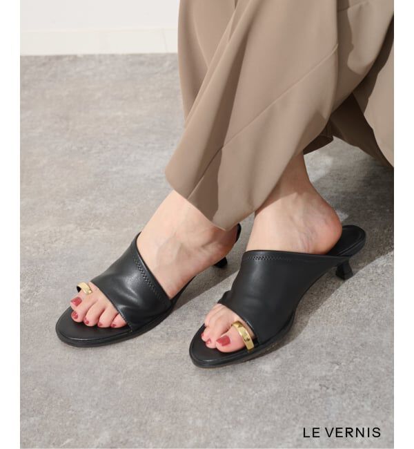 SLOBE IENA「《予約》LE VERNIS/ル・ベルニ Toe ring sandals」|サンダル|
