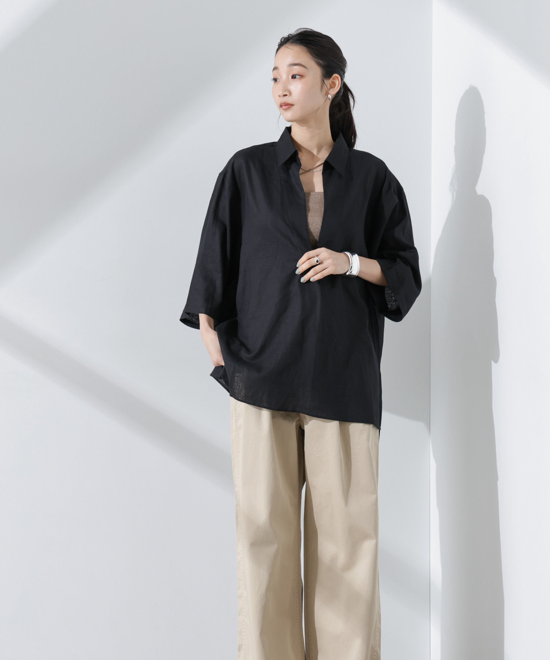 nano･universe「Anti Smell Linen プルオーバーVネックシャツ」|シャツ・ブラウス|