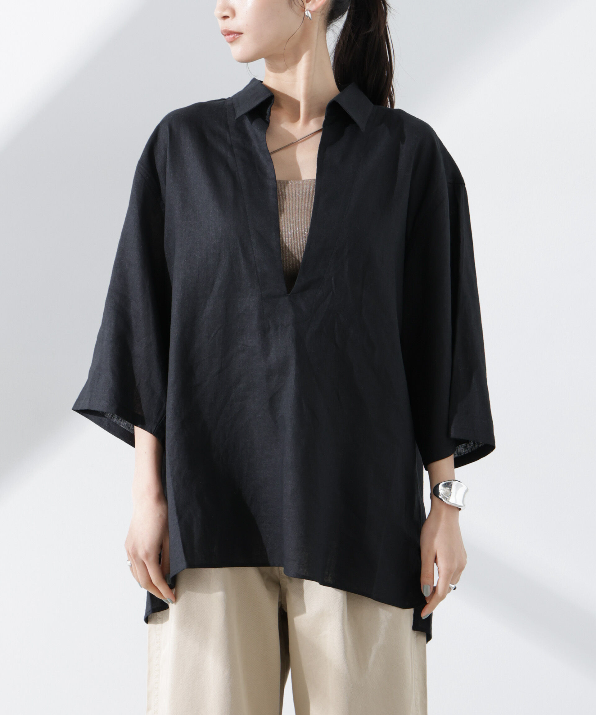 nano･universe「Anti Smell Linen プルオーバーVネックシャツ」|シャツ・ブラウス|
