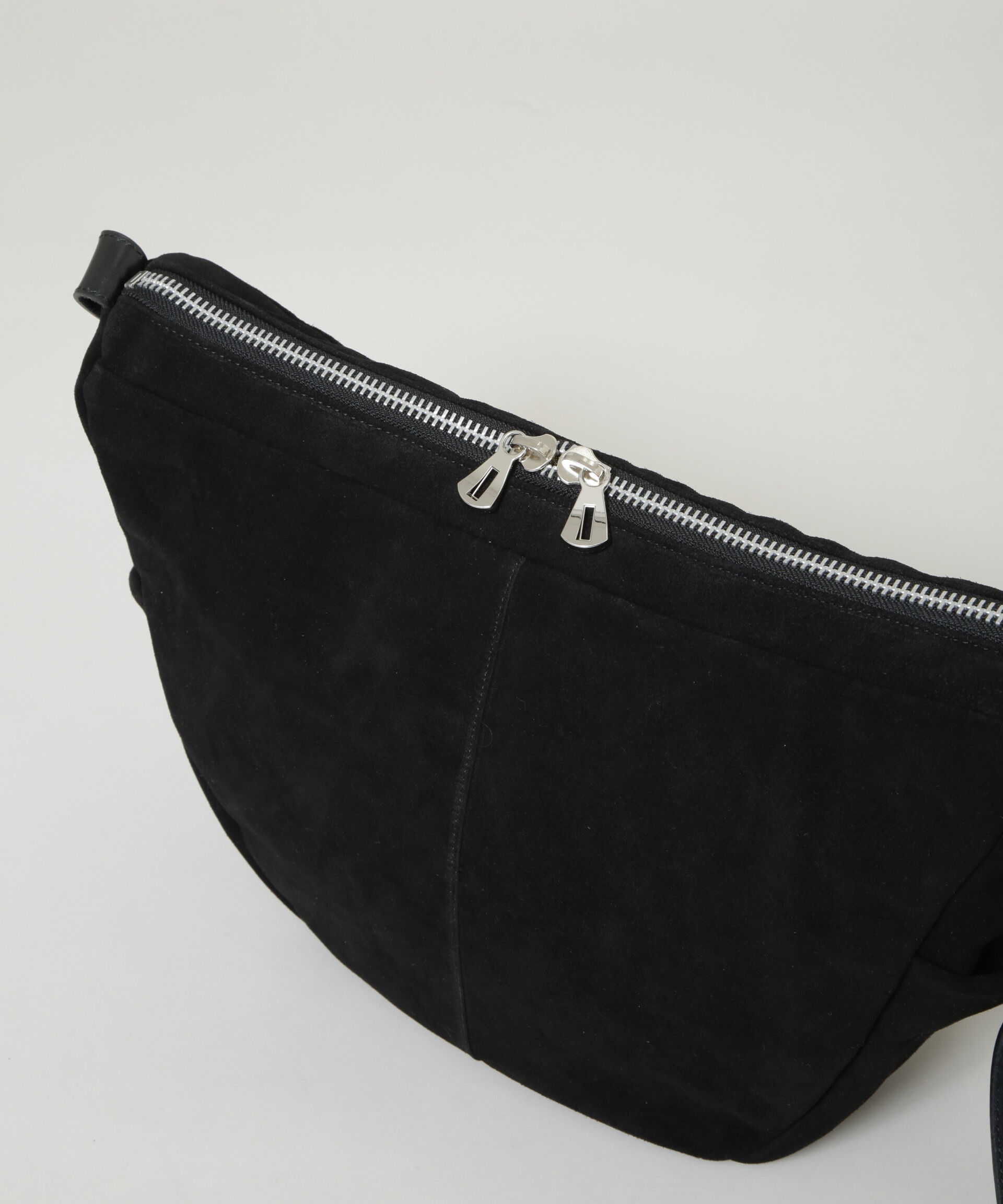 nano･universe「ITTI/別注 ANNIE MOON BAG / suede」|ショルダー・メッセンジャー|