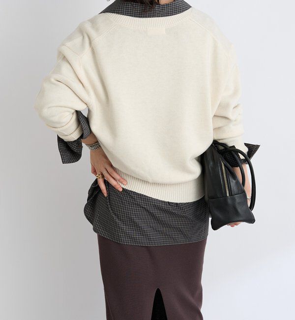  「【女性らしいデコルテライン】ウールVニット」|ニット・セーター|