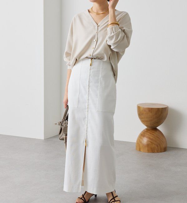  「【女性らしい抜け感】メタルボタンノーカラーブラウス」|シャツ・ブラウス|