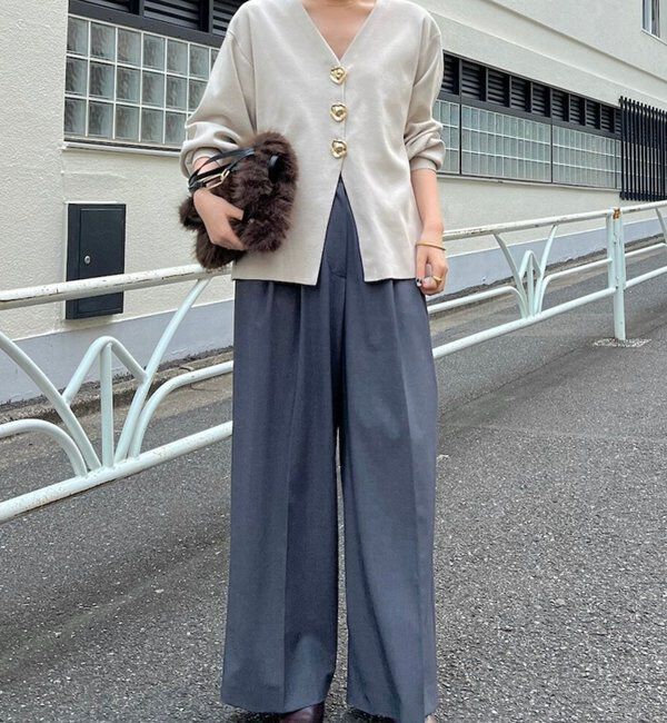  「ビジューVネックカーディガン」|ニット・セーター|