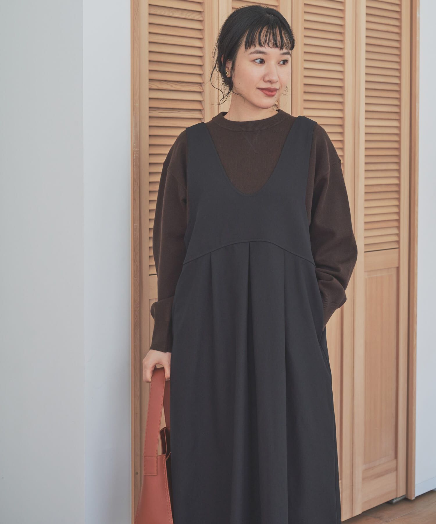 URBAN RESEARCH DOORS「深Uネック切替ジャンパースカート」|ワンピース|