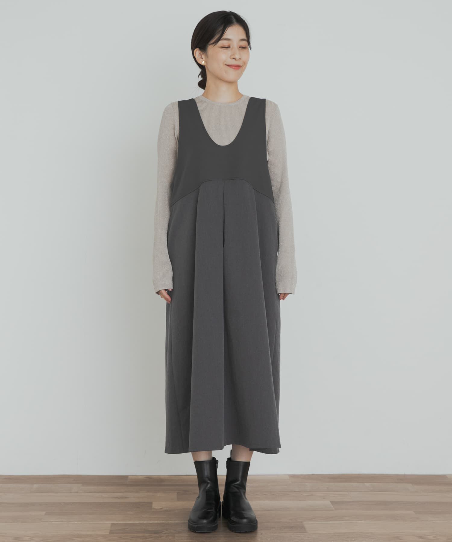 URBAN RESEARCH DOORS「深Uネック切替ジャンパースカート」|ワンピース|