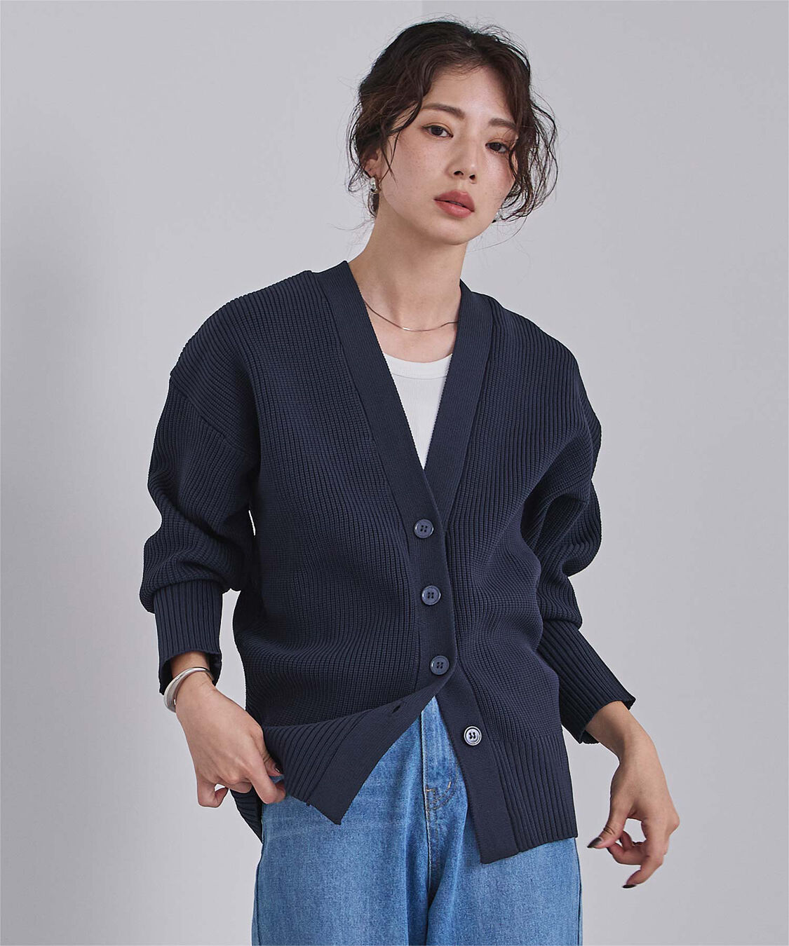 ur's「Vネックボリュームスリーブニットカーディガン」|ニット・セーター|