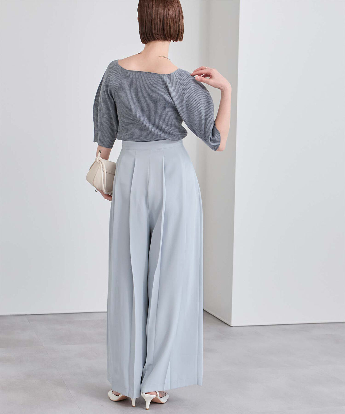 ur's「プリーツワイドパンツ」|スラックス|