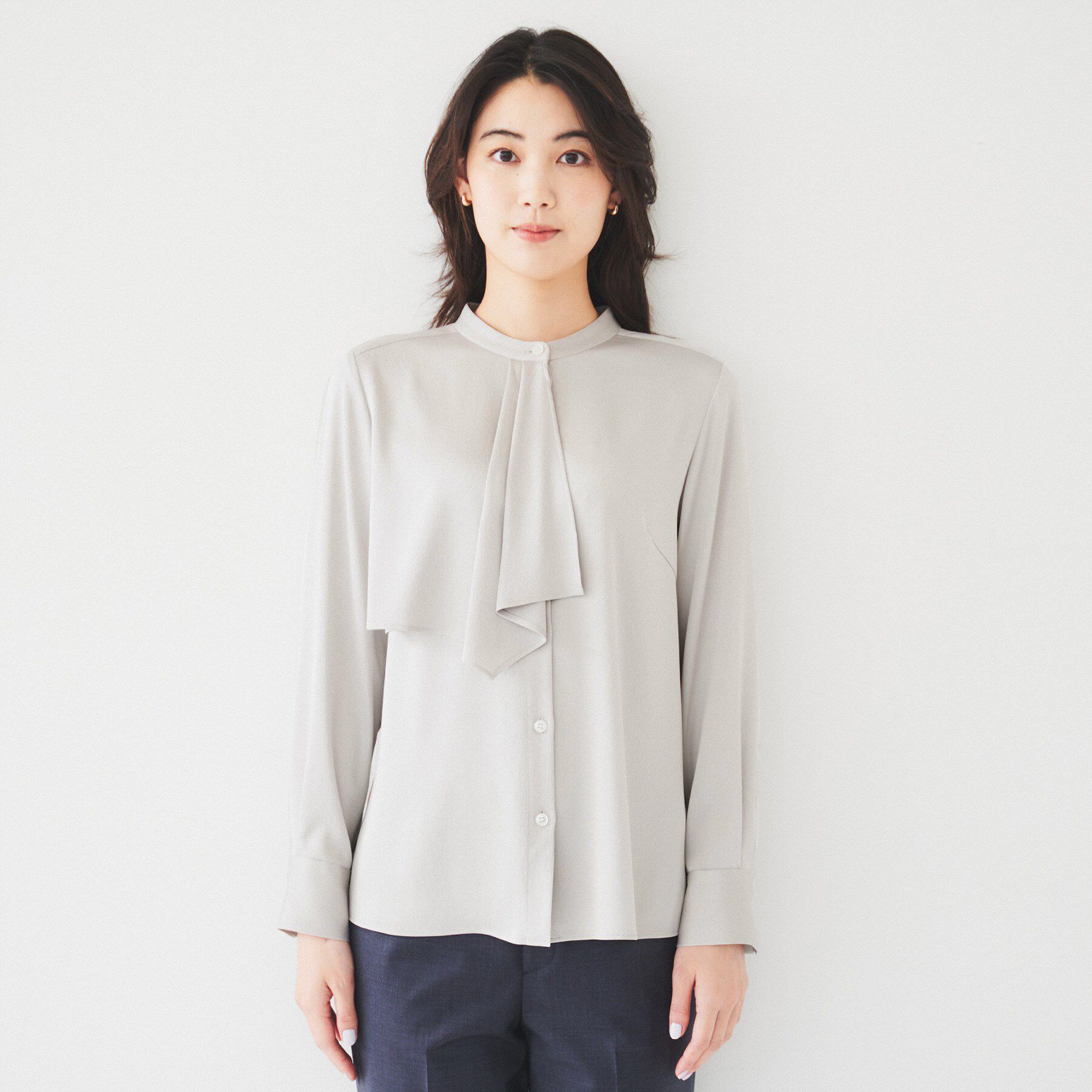 UNTITLED「【通勤】サテン ラッフル風ブラウス」|シャツ・ブラウス|