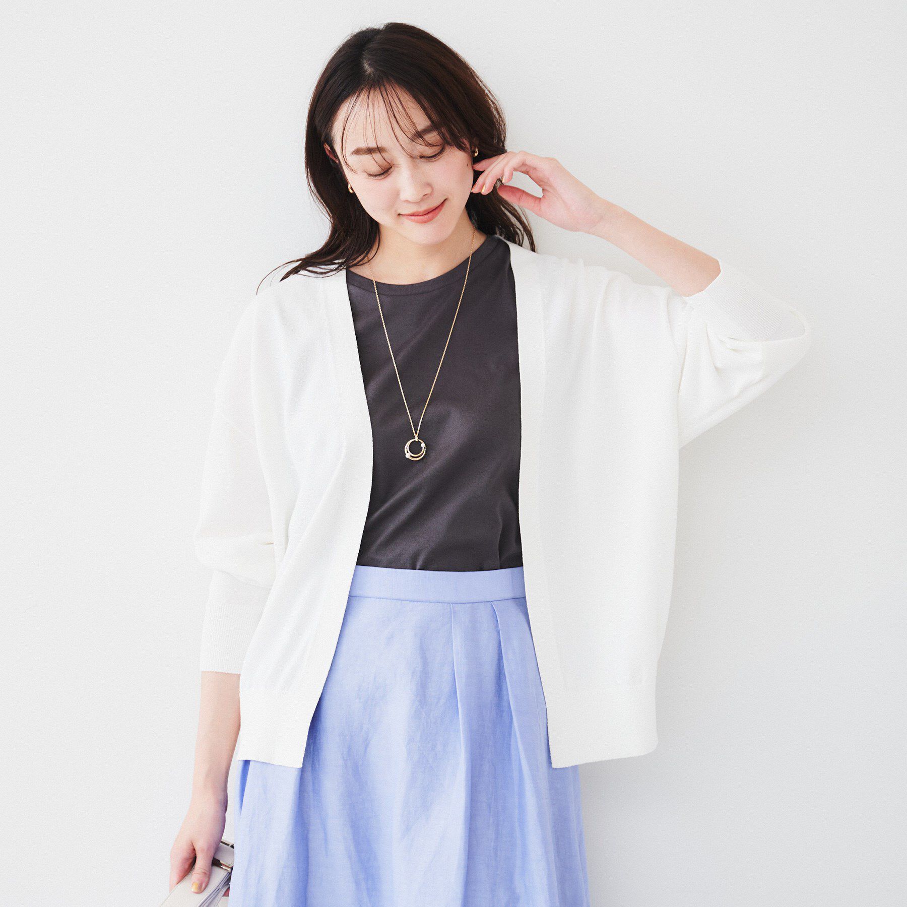 UNTITLED「【体型カバー/通勤/冷房対策】釦レスカーディガン」|カーディガン|ホワイト(001)