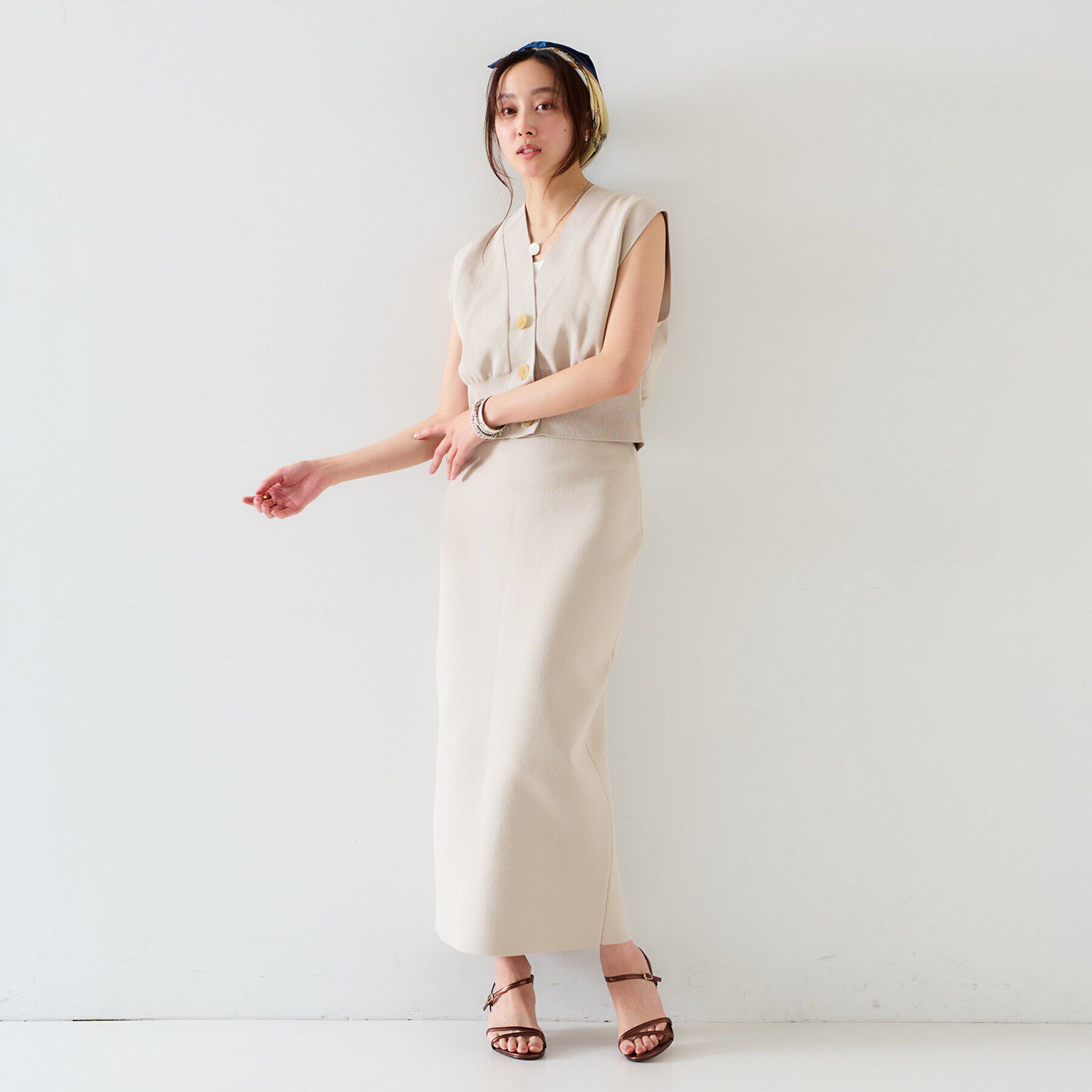 UNTITLED「【セットアップ可能】コンパクトニットベスト」|ニット・セーター|