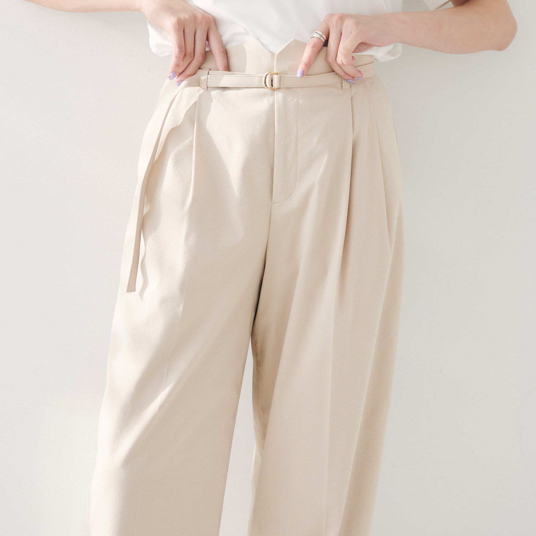 UNTITLED「【セットアップ可能／オンオフ】ラミー混 タックワイドパンツ」|その他|