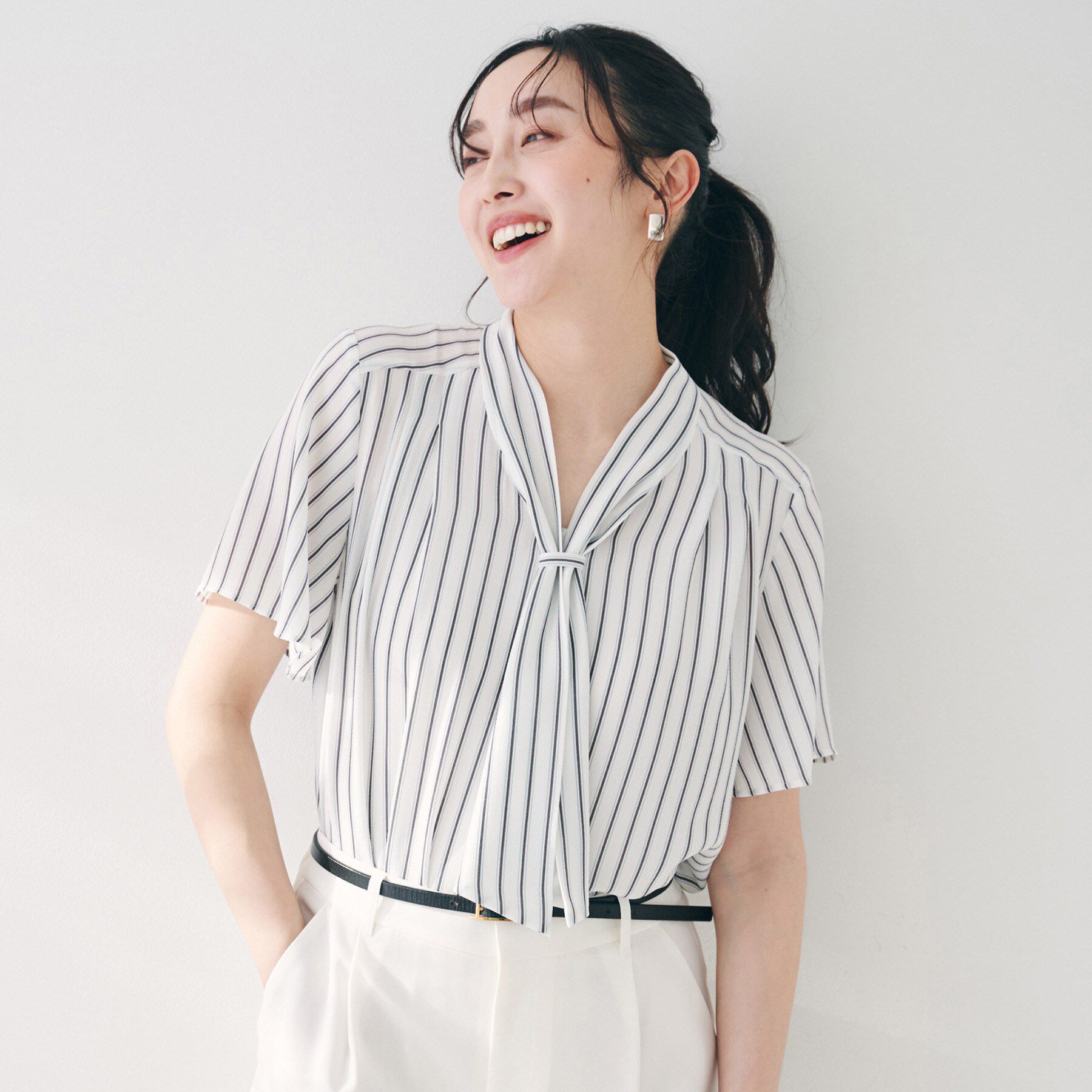 UNTITLED「【通勤/オフィス/二の腕カバー】ボウタイブラウス」|シャツ・ブラウス|オフホワイト(603