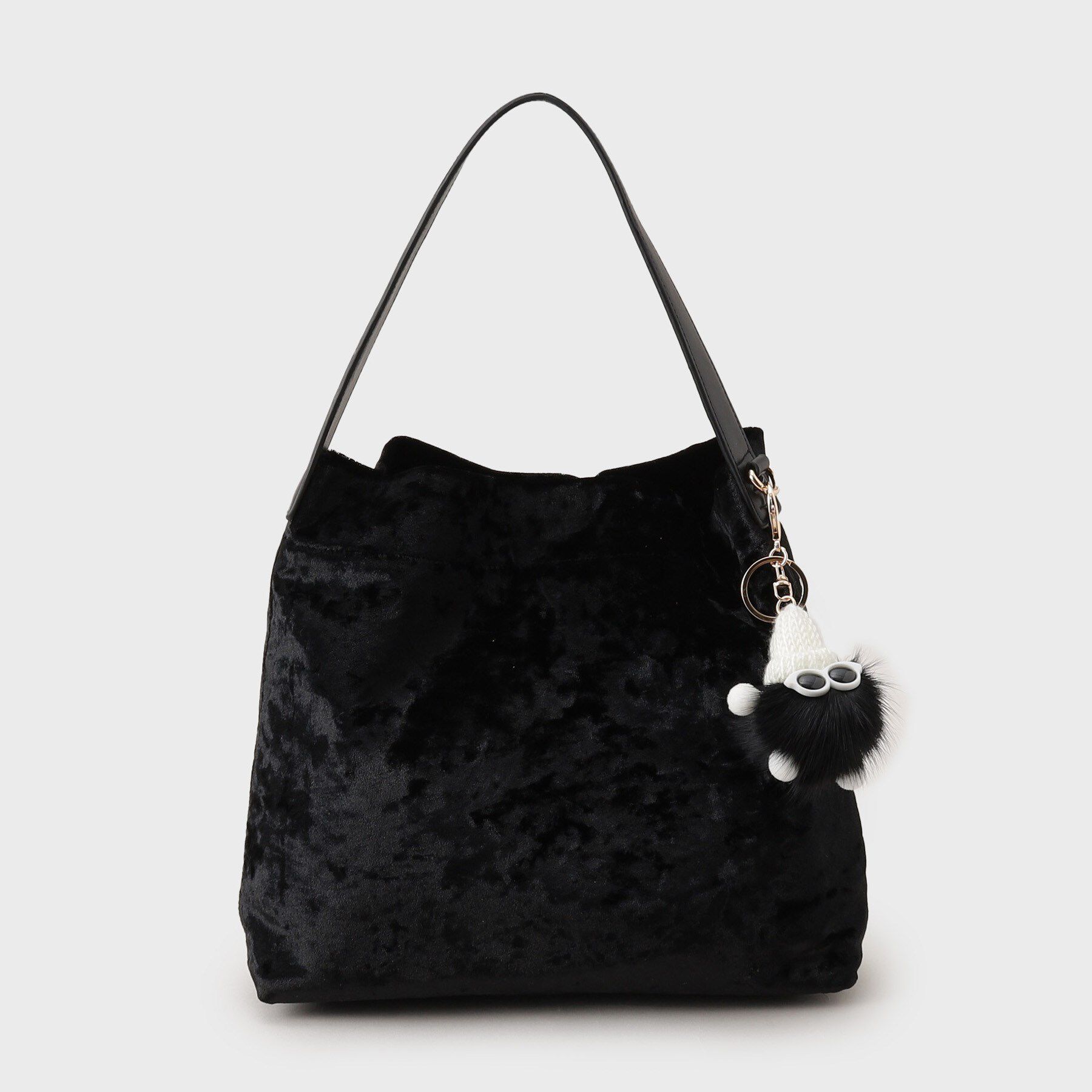 UNTITLED「【トレンド／バッグチャーム付き】ワンハンドルバッグ」|ショルダー・メッセンジャー|ブラック(019)